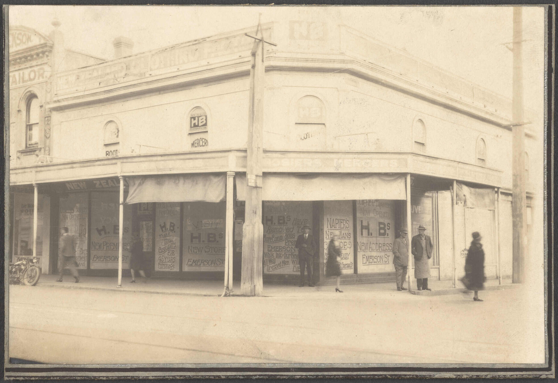 Hallensteins Brothers branch premises, Napier