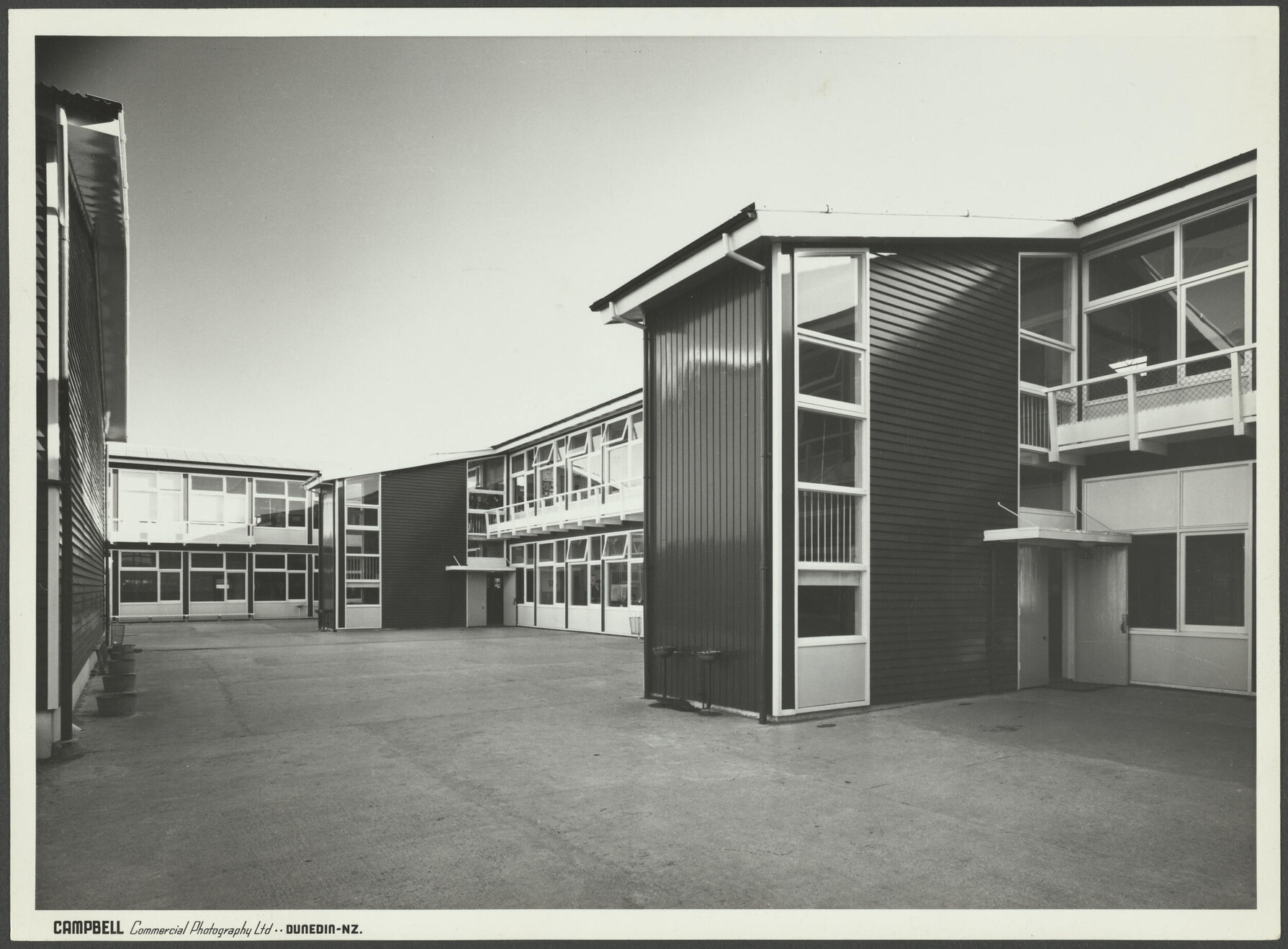Tahuna Intermediate School classroom block