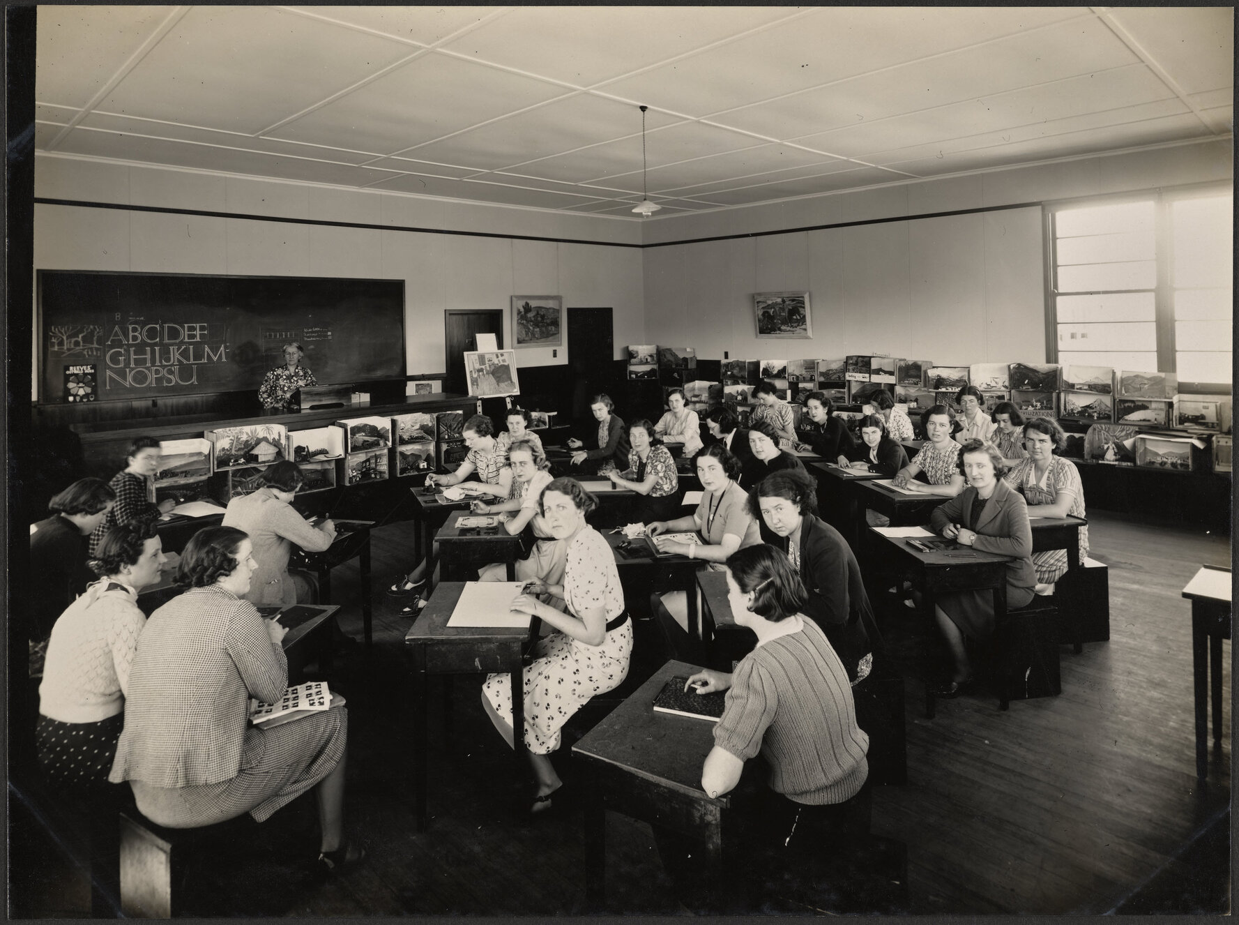 Art class at Dunedin Training College