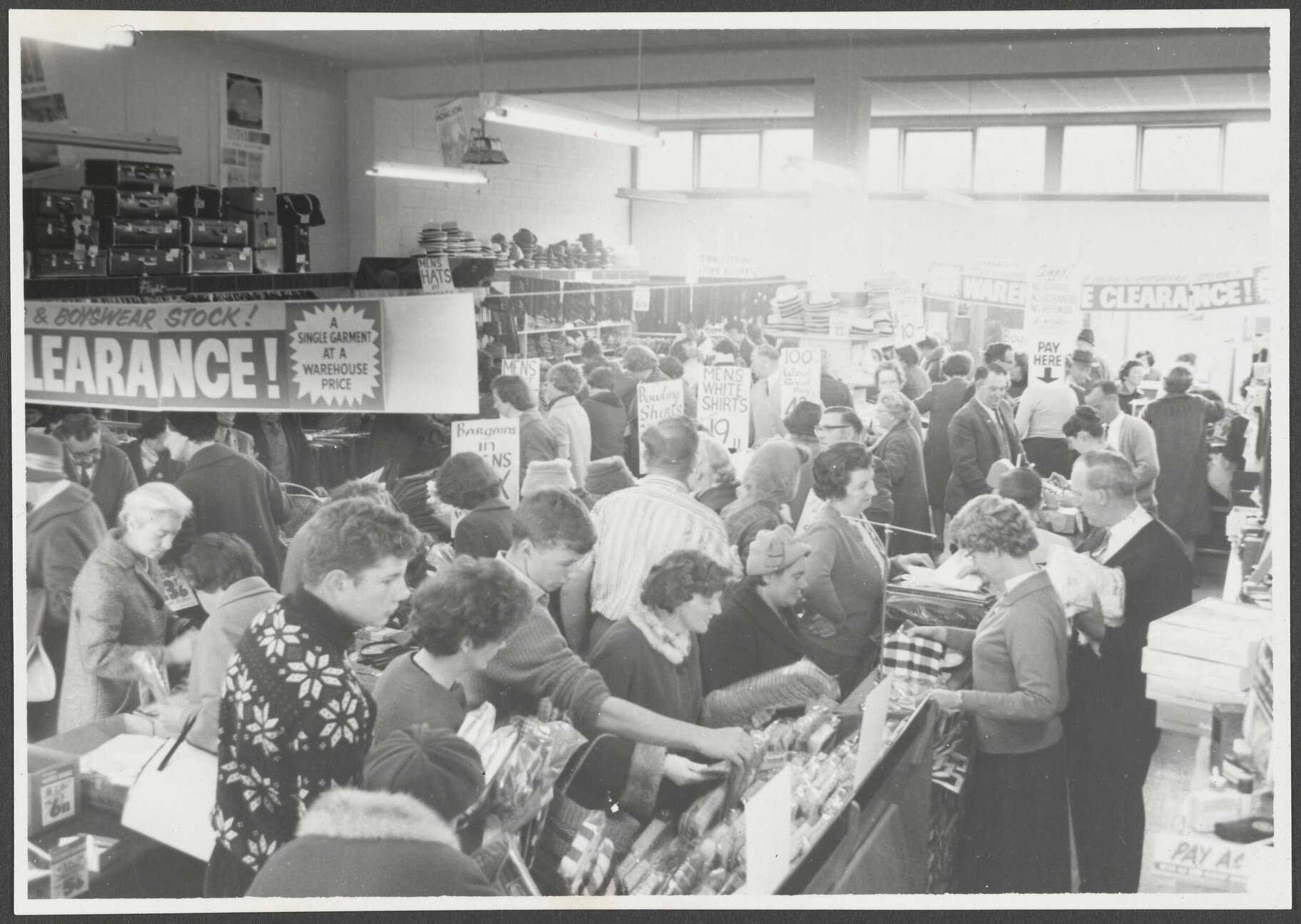 Ross &amp; Glendining clearance sale at Hallensteins, Oamaru