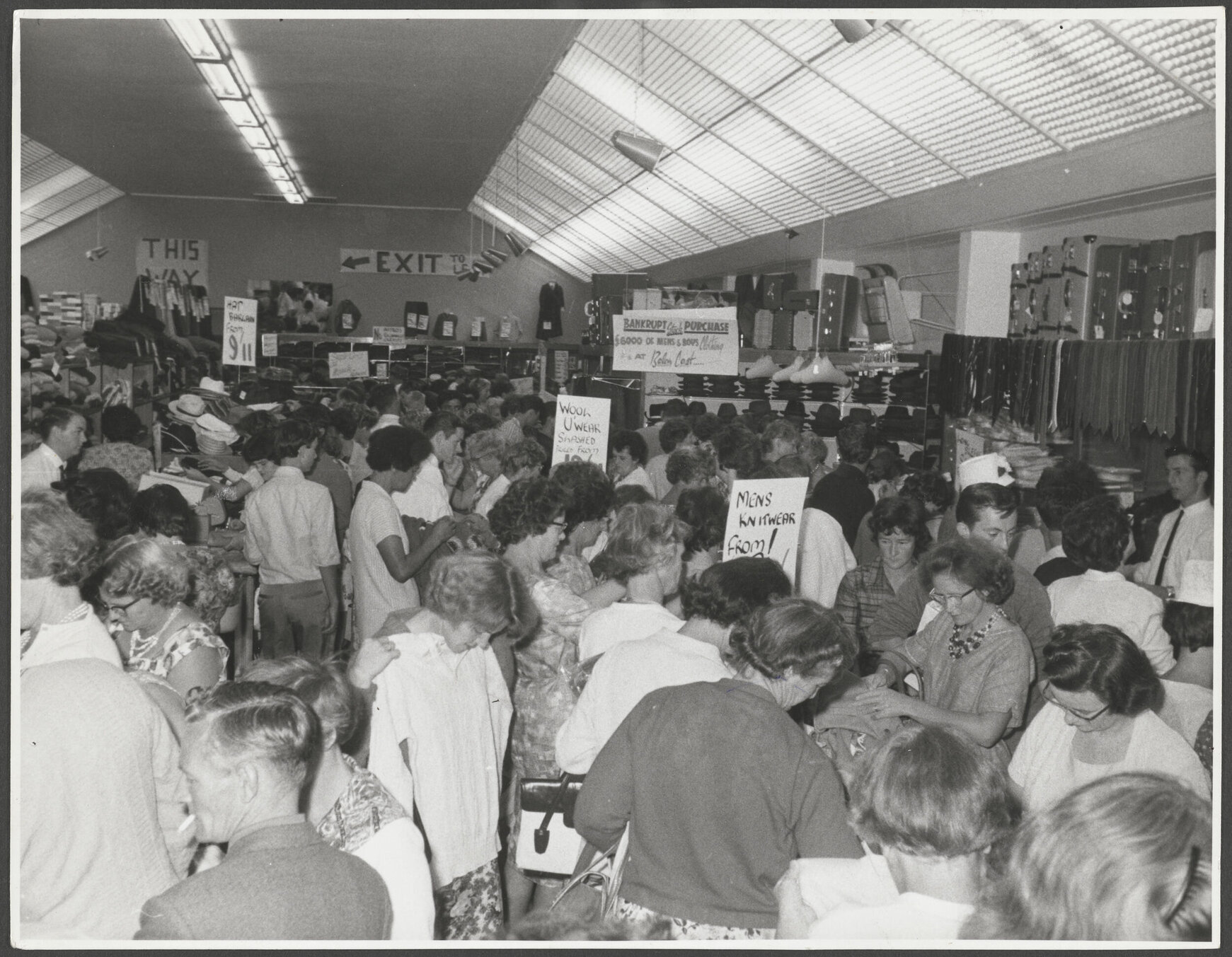 Sale at Hallensteins, Hamilton