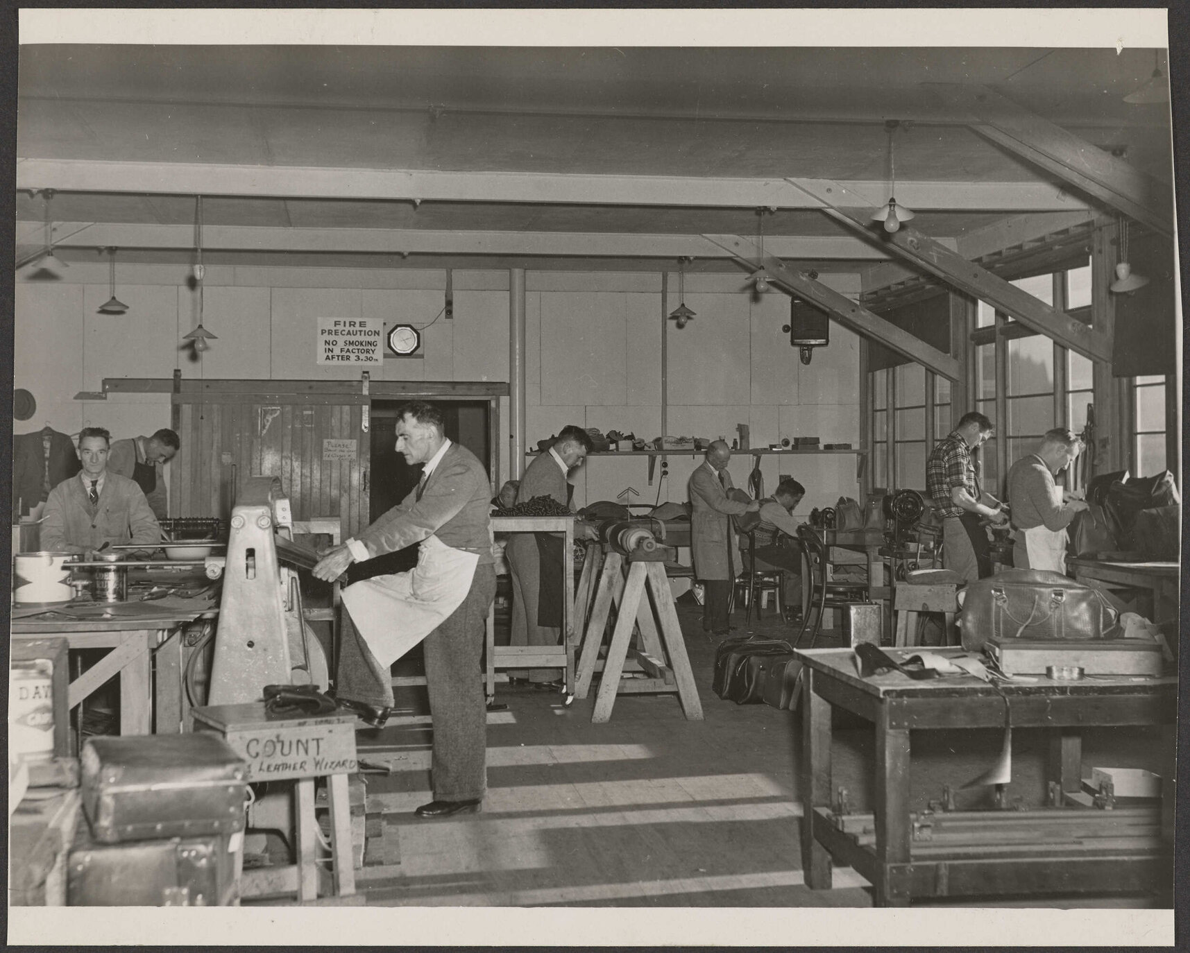 Leather Department workshop, Disabled Servicemen's Re-establishment League