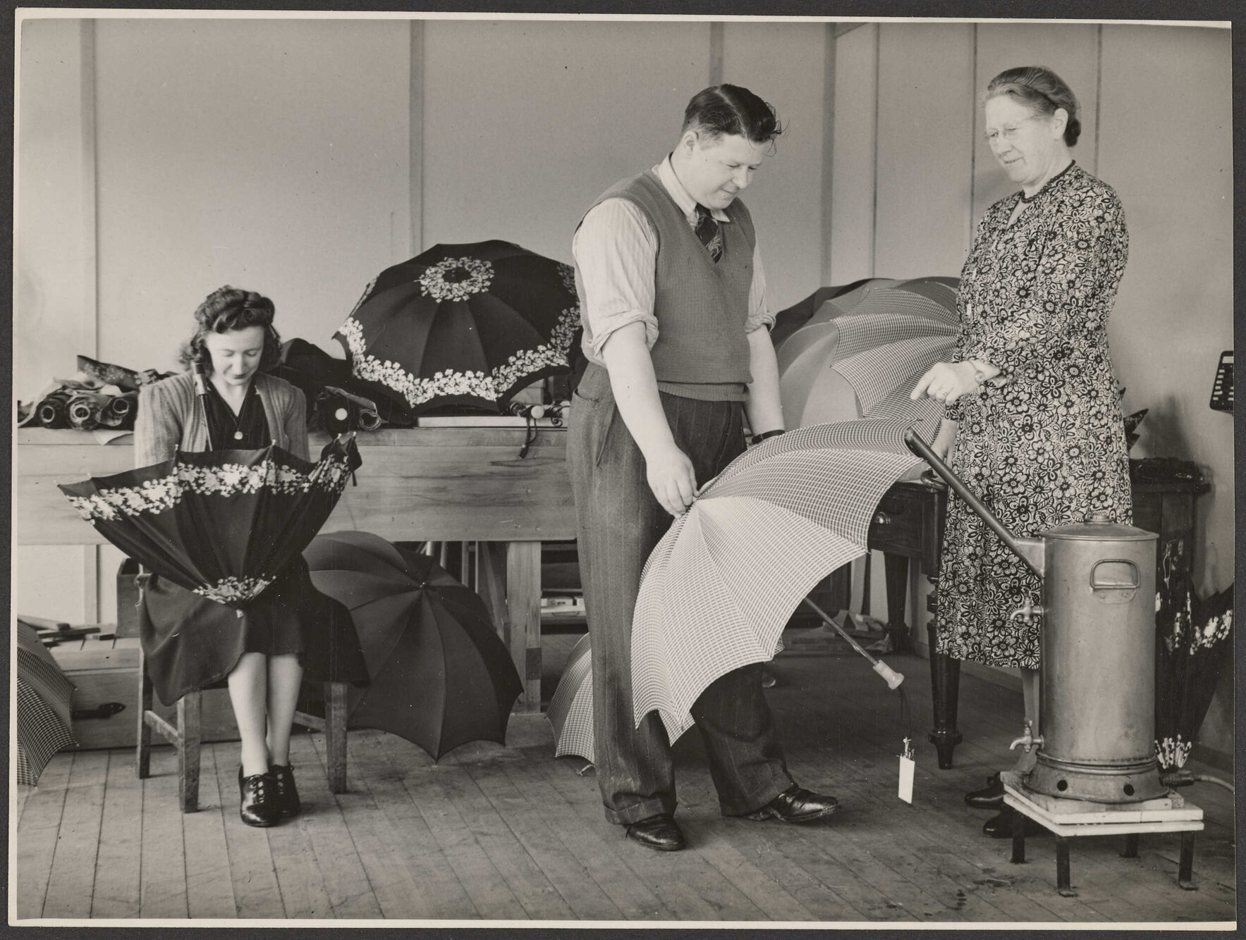 Umbrella manufacture