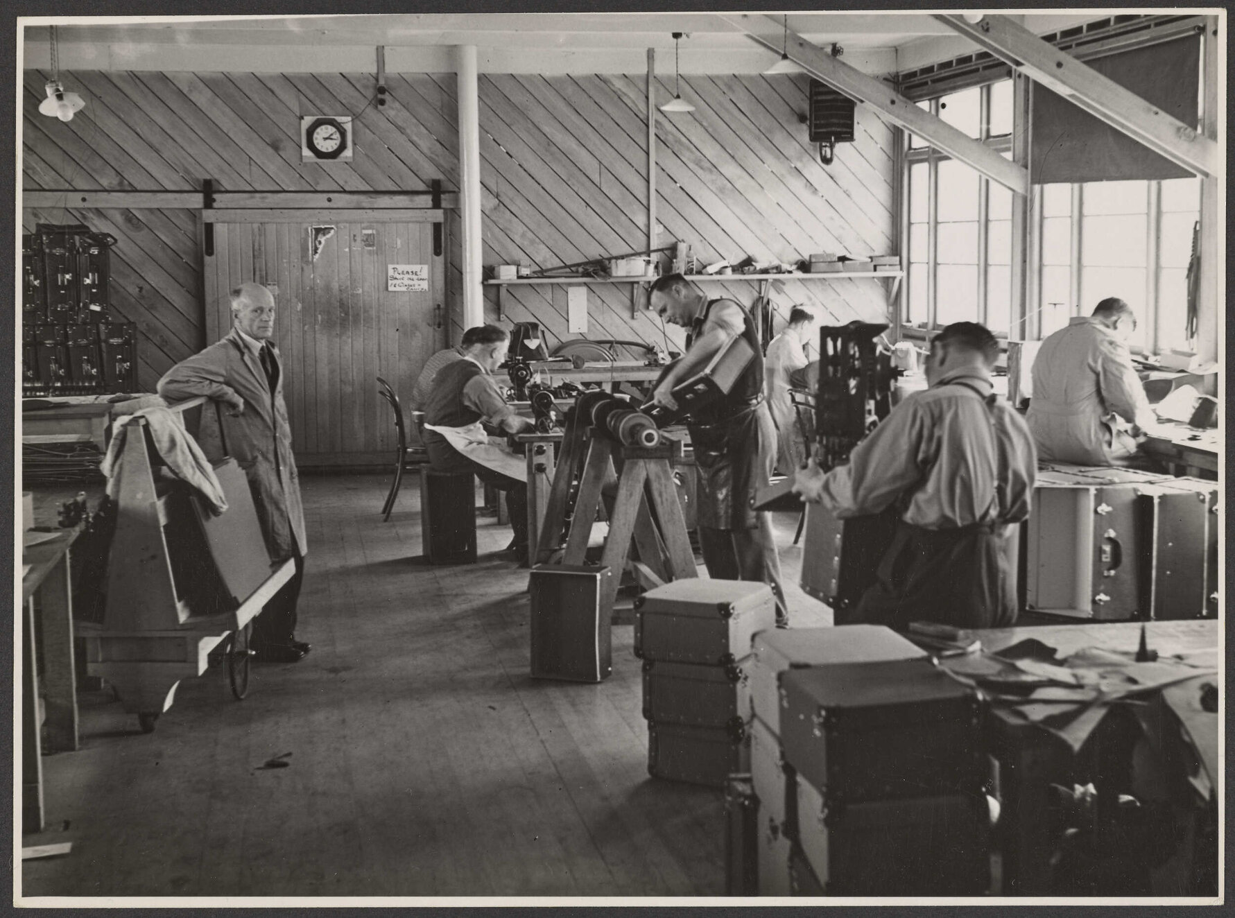 Suitcase manufacturing workshop