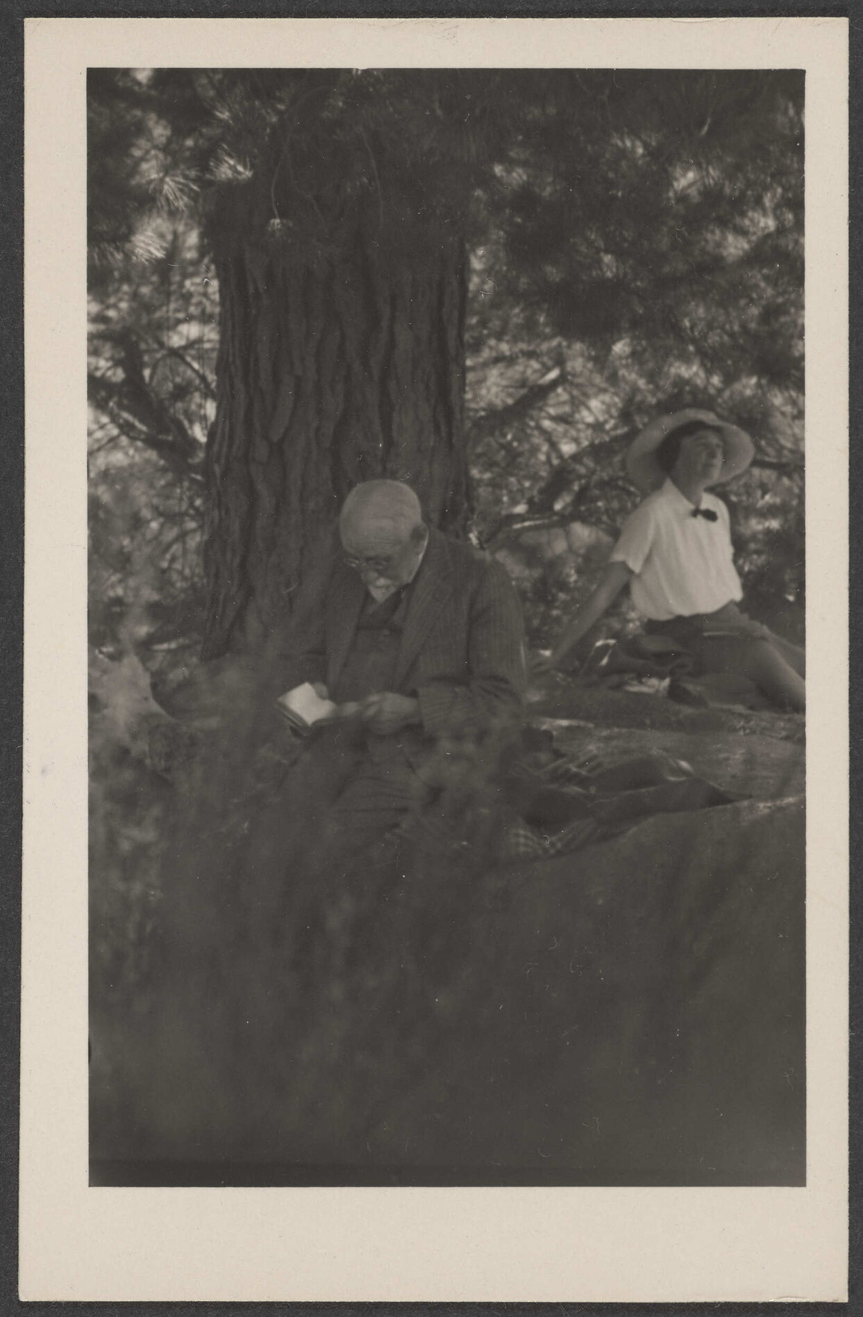 Willi Fels and unidentified woman