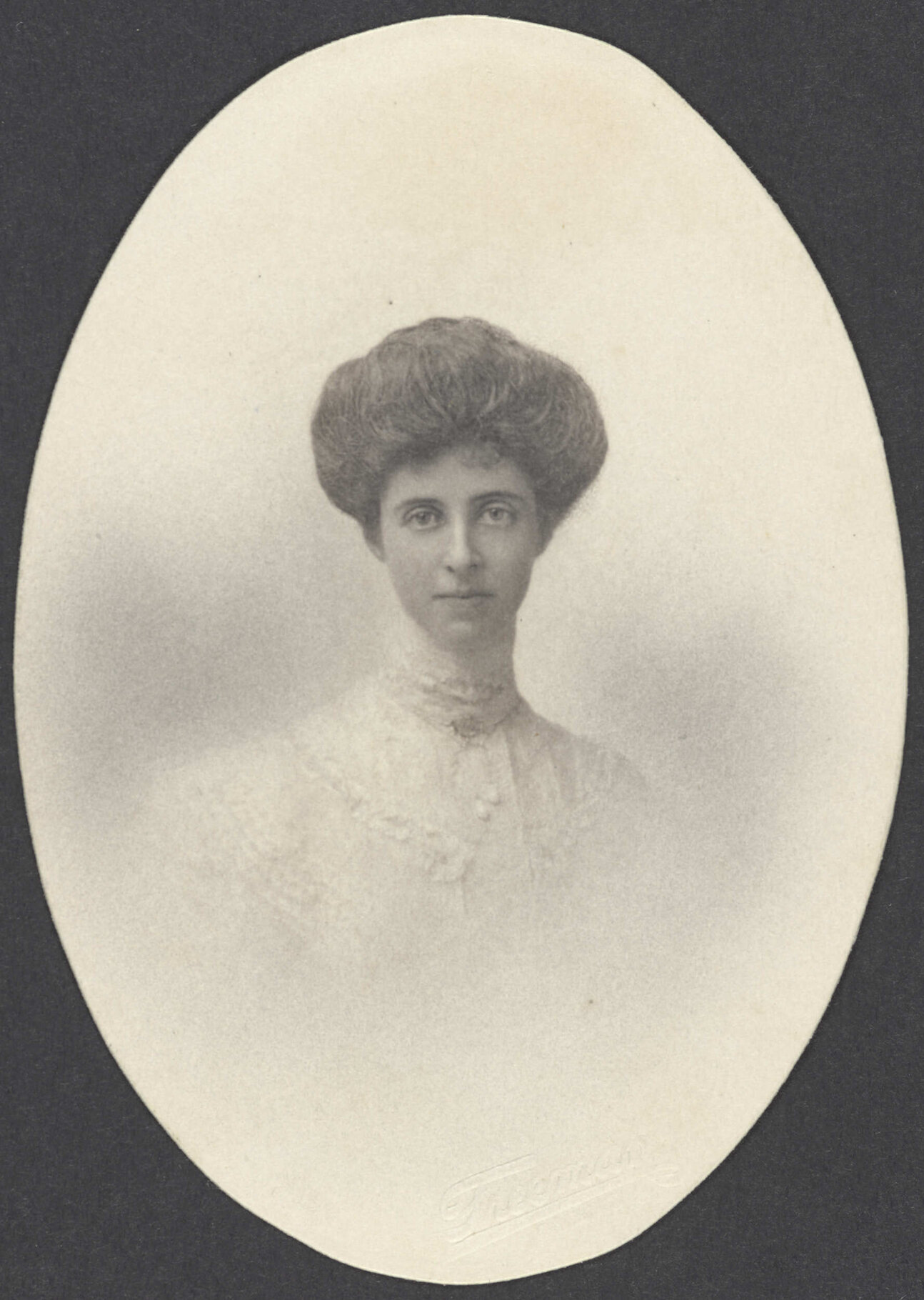 Brightie Phillips (Hart)