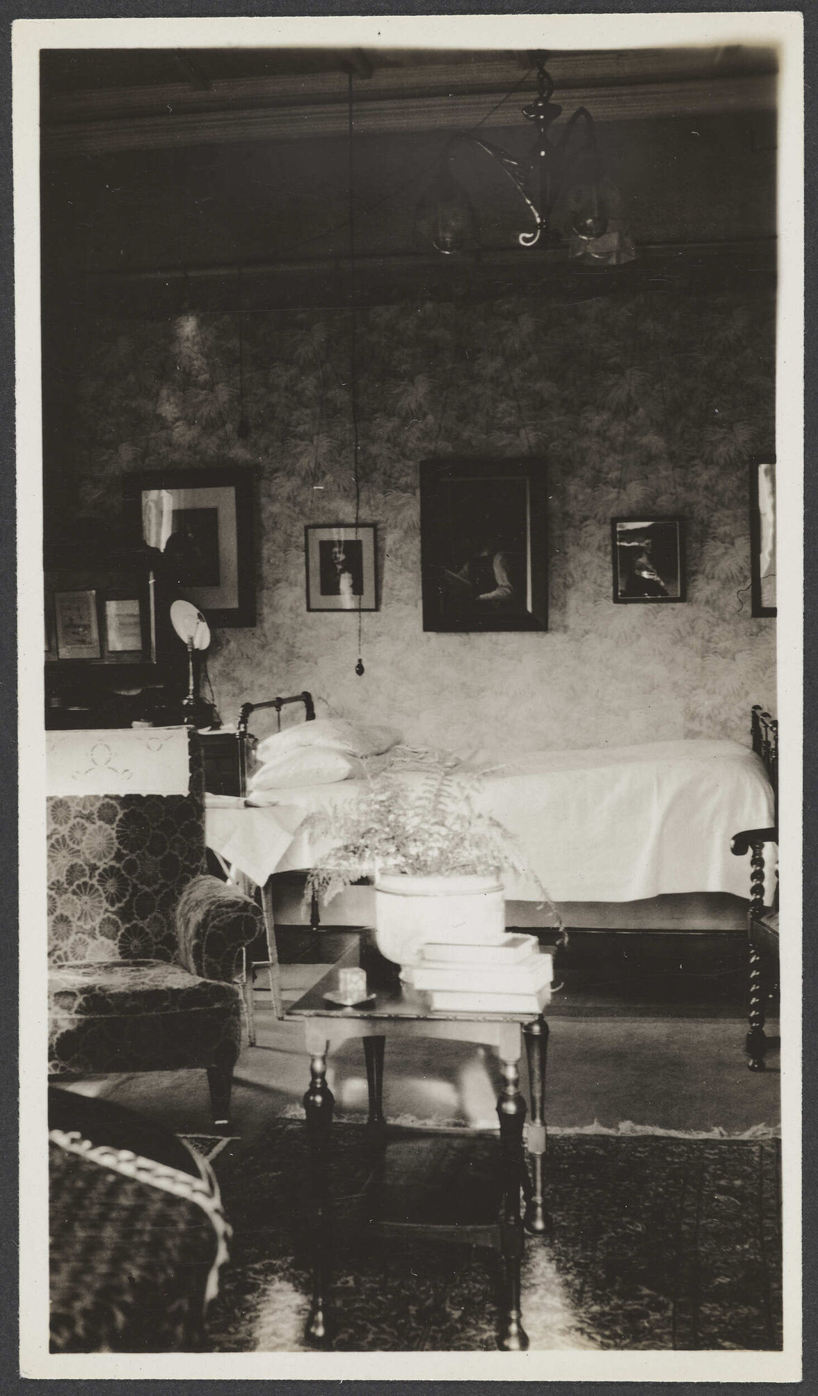  Interior, Bankton