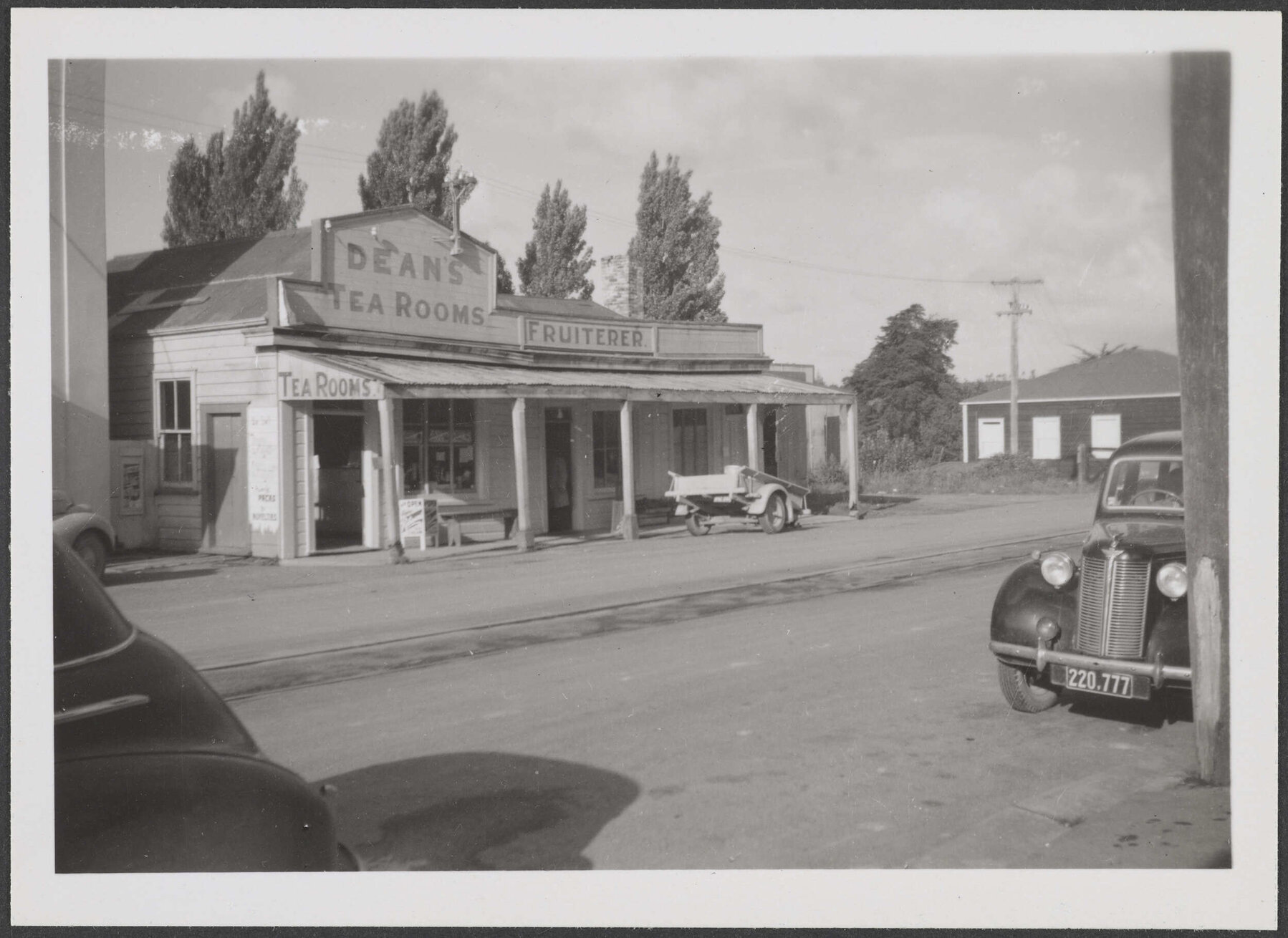 Gillies Street, Kawakawa, including Dean's Tea Rooms