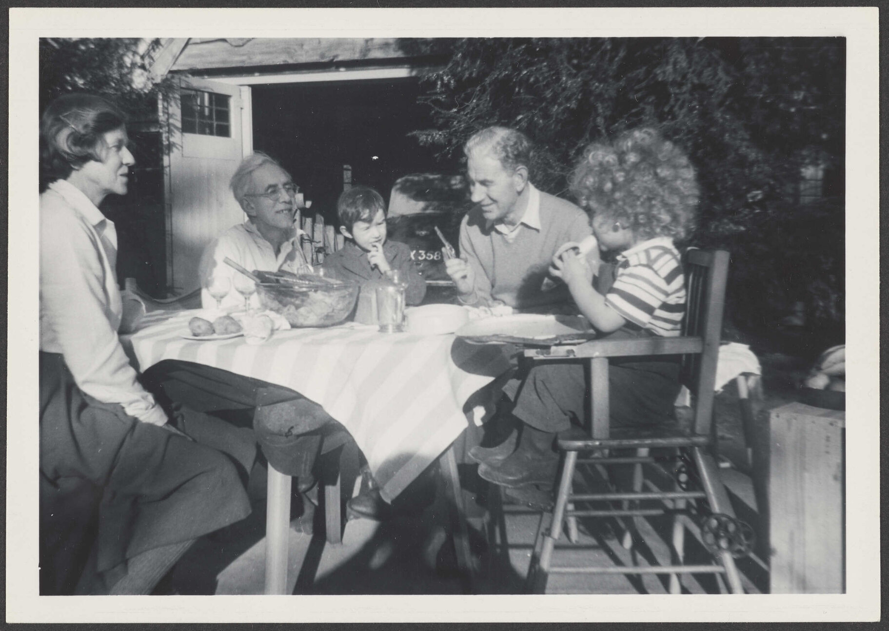 Bennett family eating outside