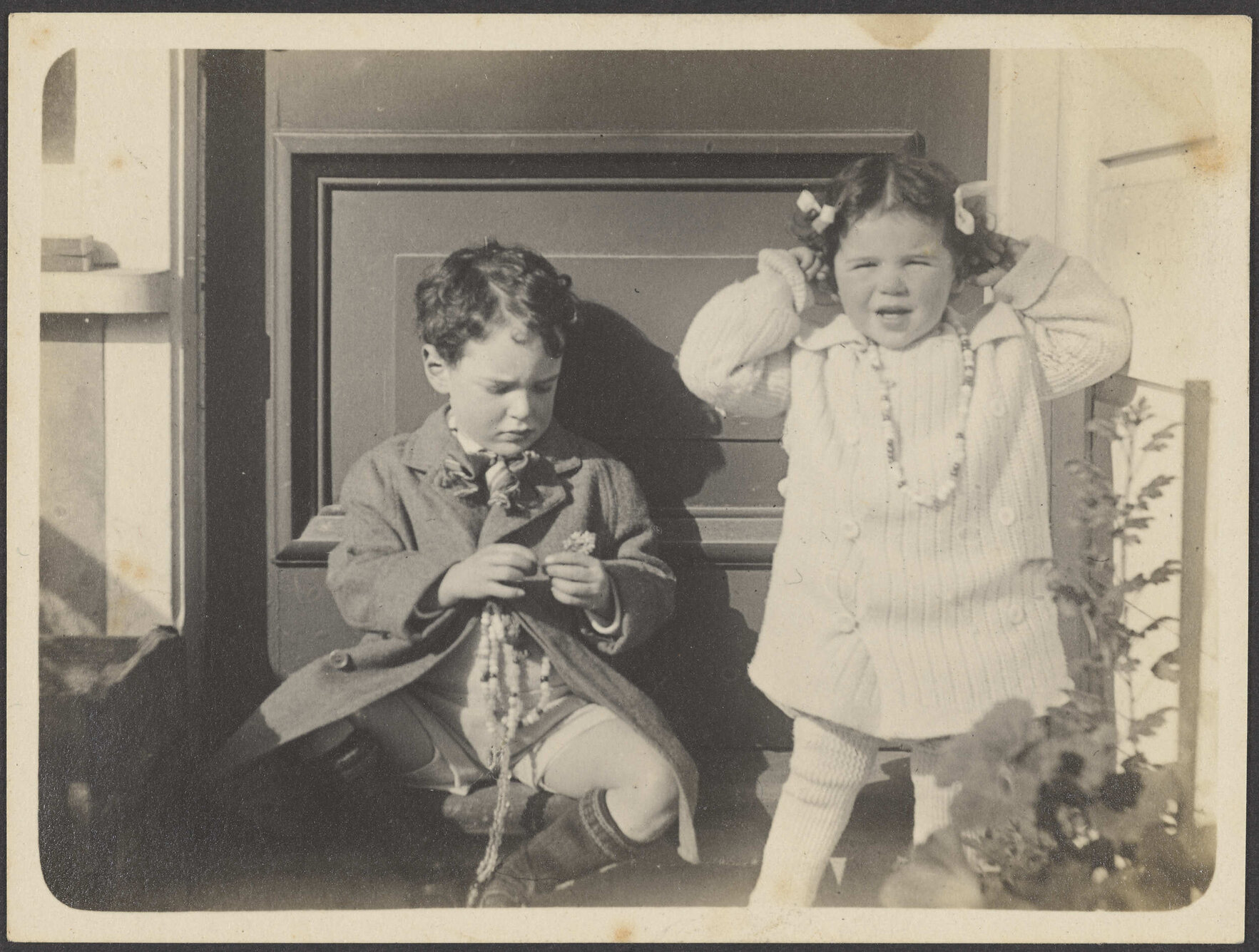 Charles and Lesley Brasch as children