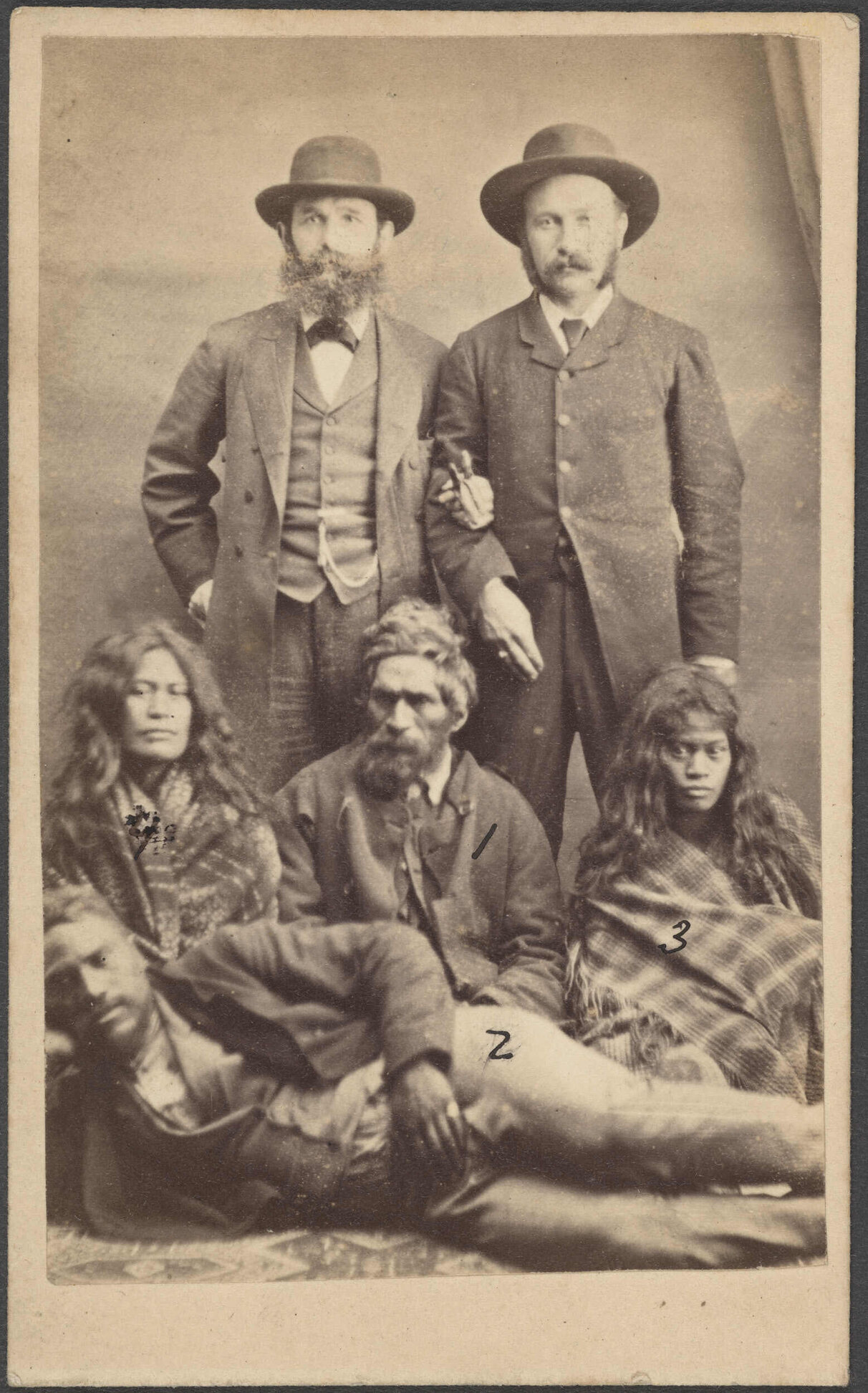 Bendix Hallenstein and Herman Cohen with Chief Hakopa and his relations Paki, Ani, and Waraea