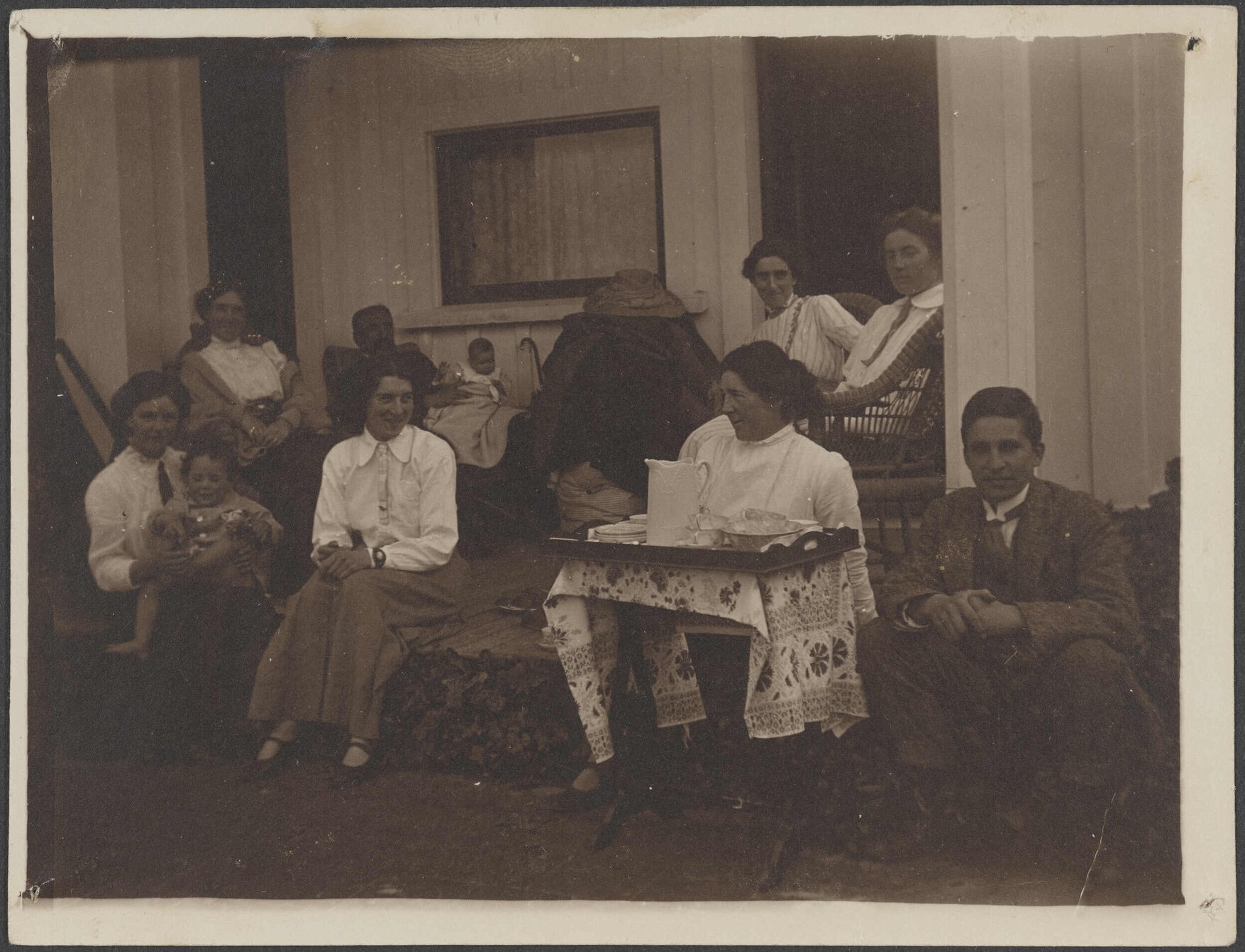 'Grandmother, W.F. with Lesley, mother, ?Mary Thomson, Elespie Todd with C.B., Kate, Emily, Bruce Todd'