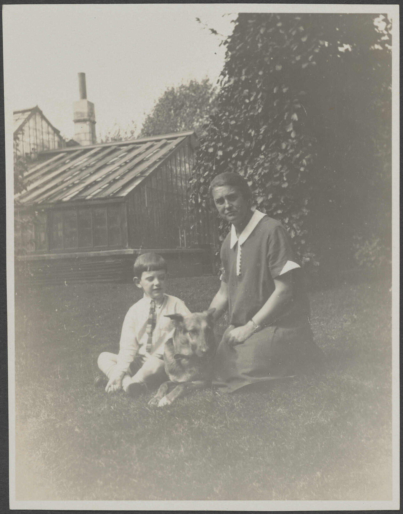 '?Krempe 1928' [?Aunt Martha and Peter]