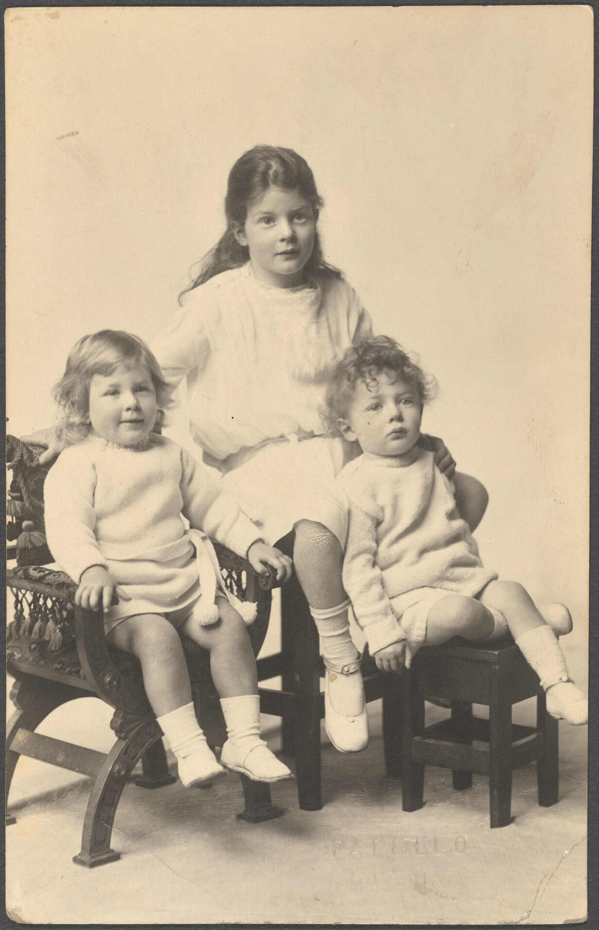 'Charles and Lesley from Auntie Kate, Elespie, Eunoe, Tim'