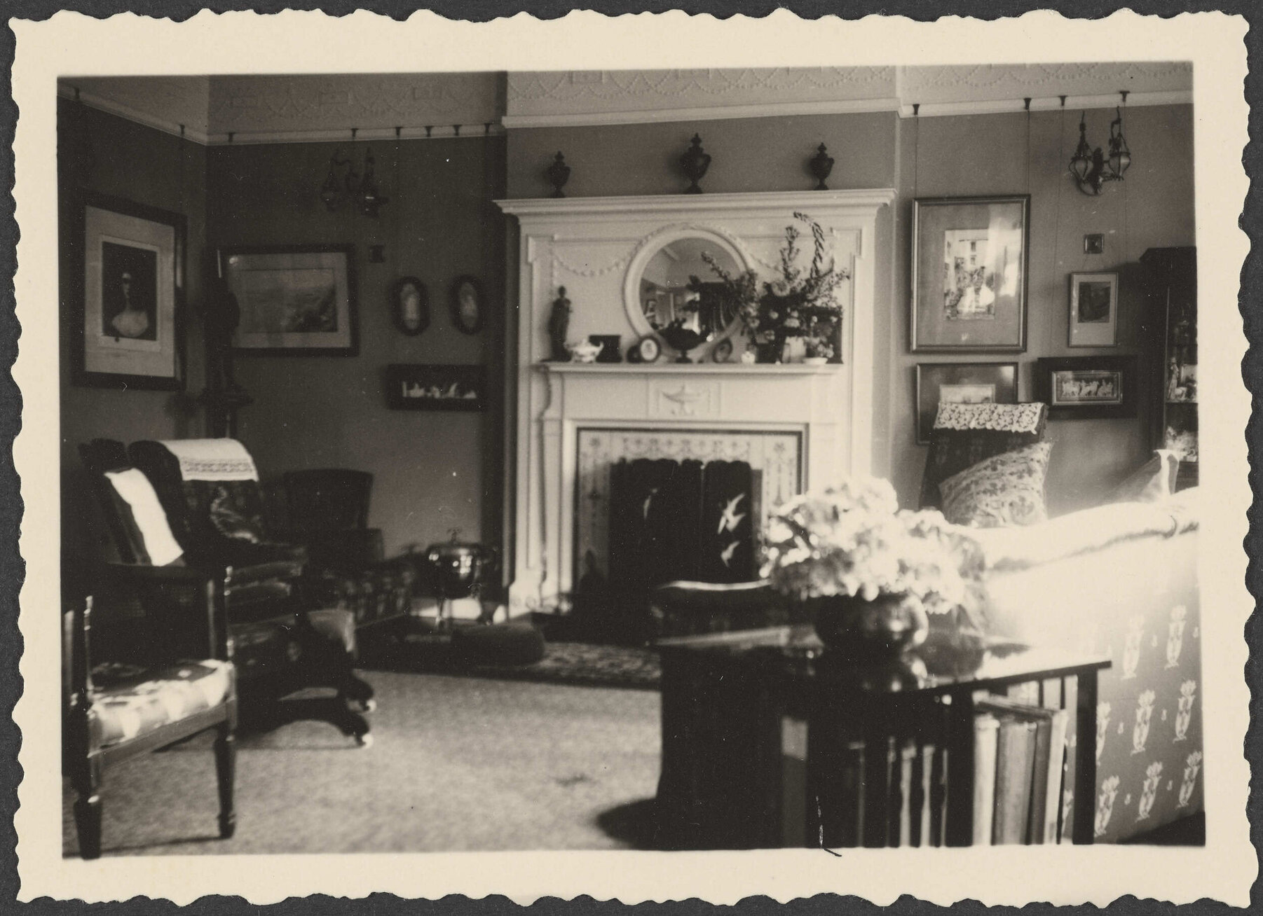 Sitting room at Manono