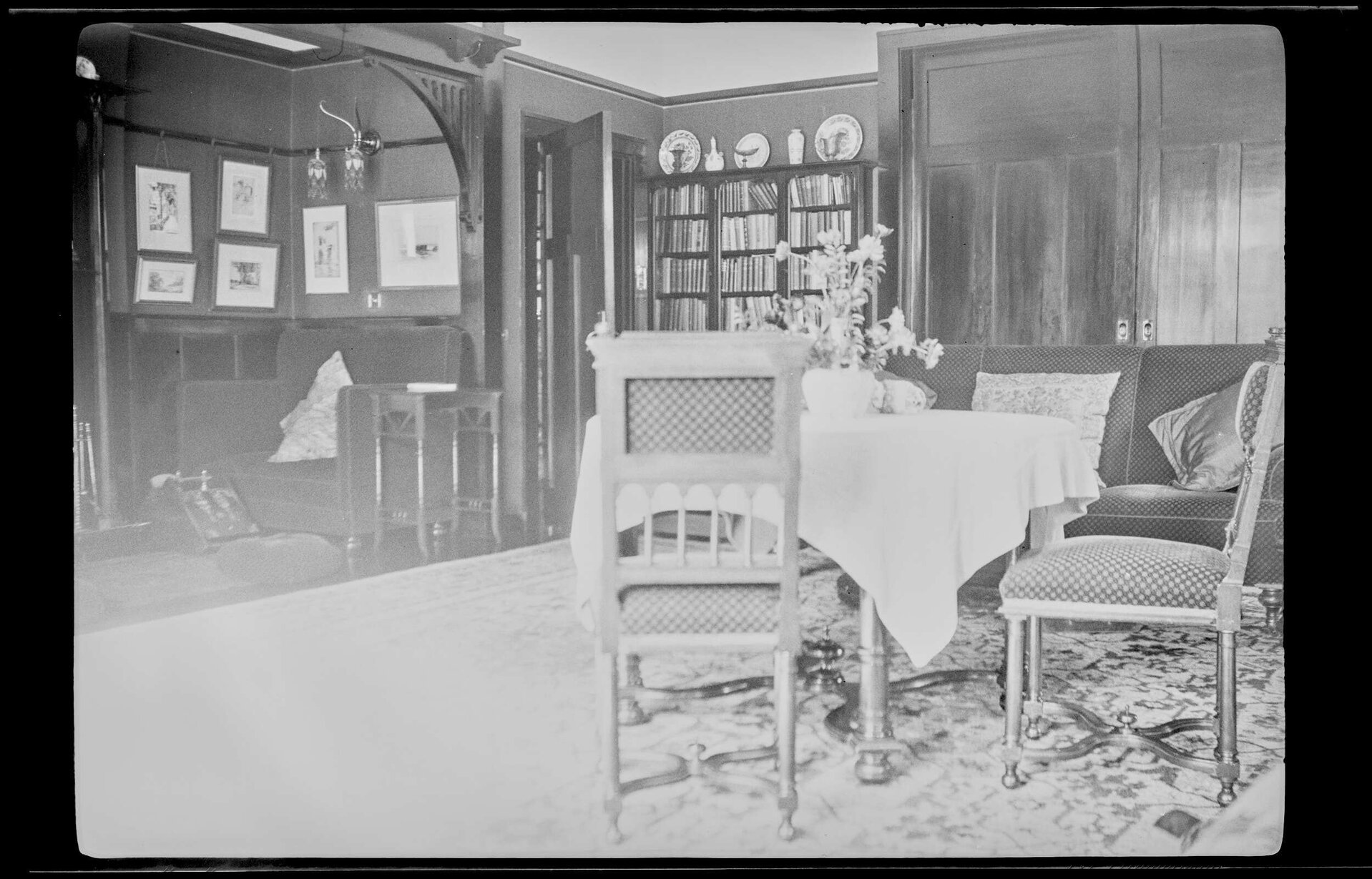 Sitting room at Manono