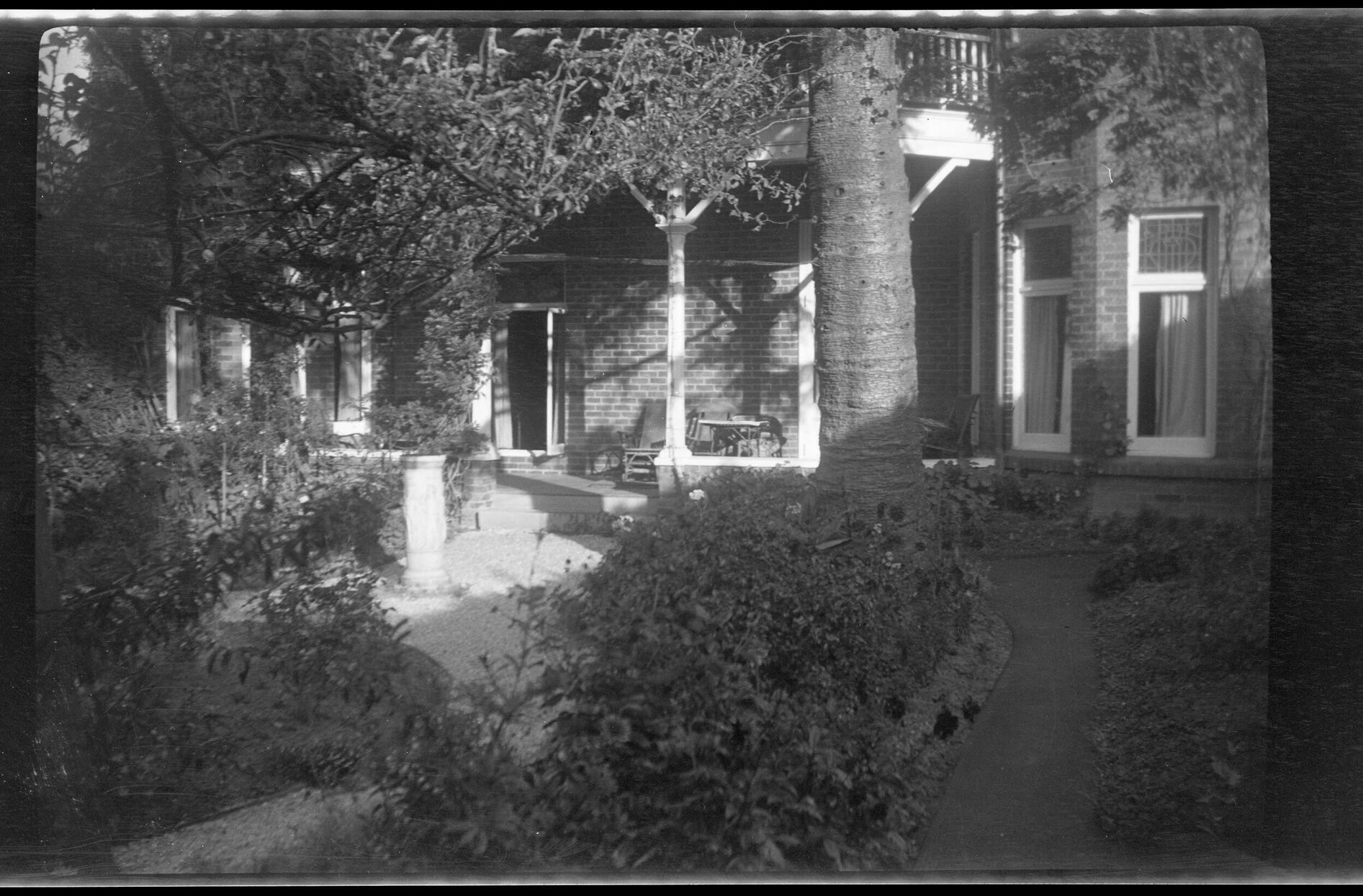 Manono, house and garden