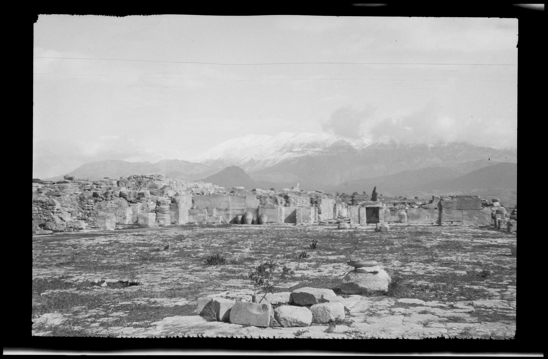 Remains of palace at Tell el Amarna, with mountains in background