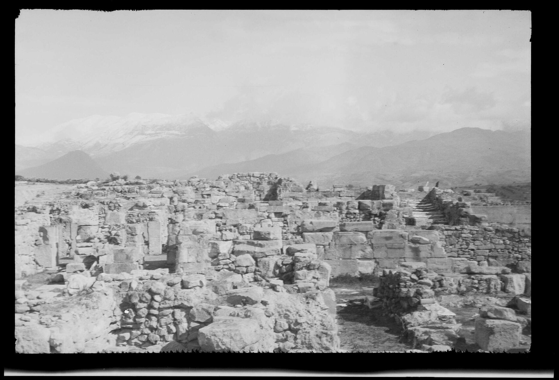 Remains of palace at Tell el Amarna, with mountains in background