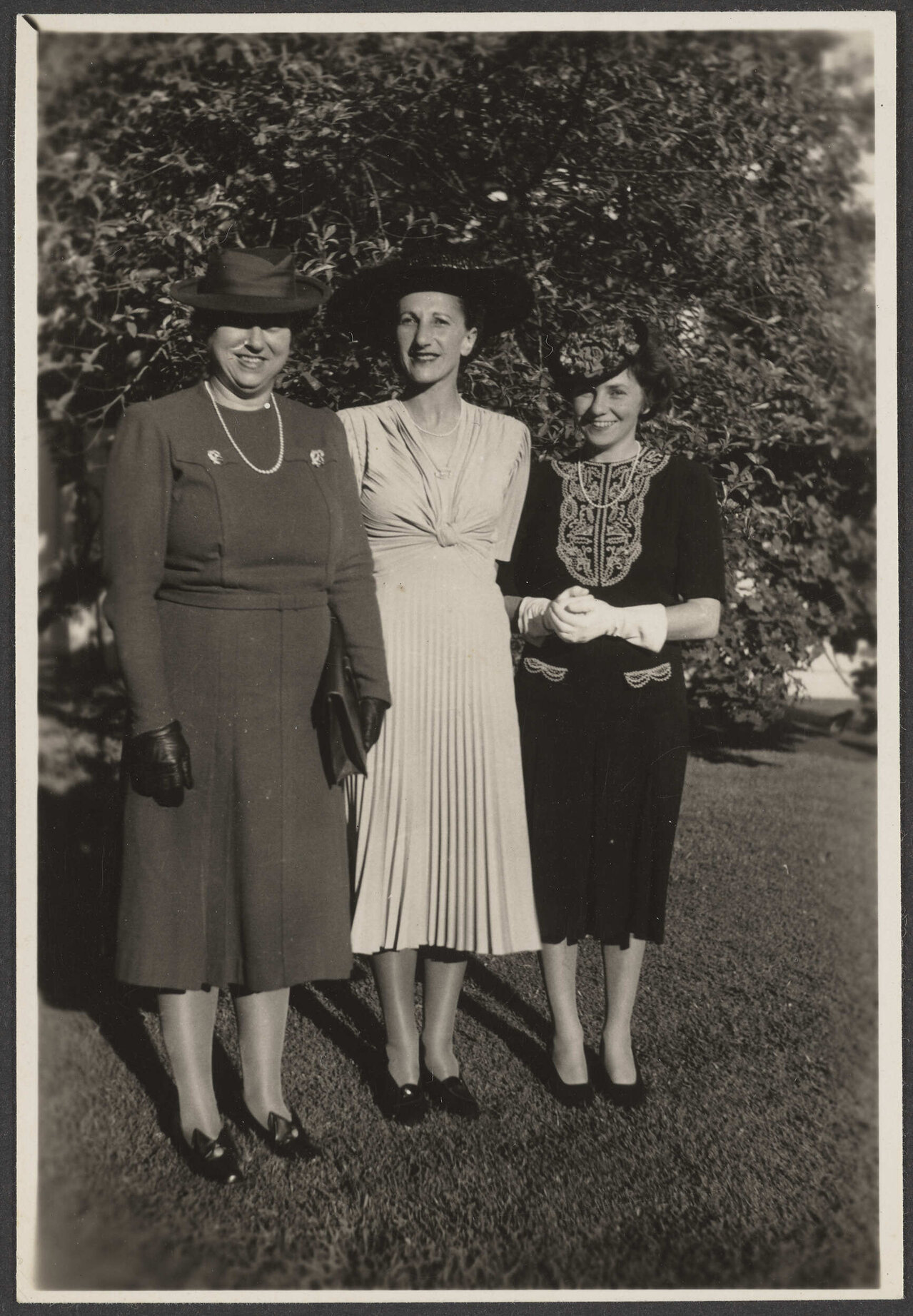 'Claire Michaelis, Joan, Phillipa H at Eunoe's wedding'
