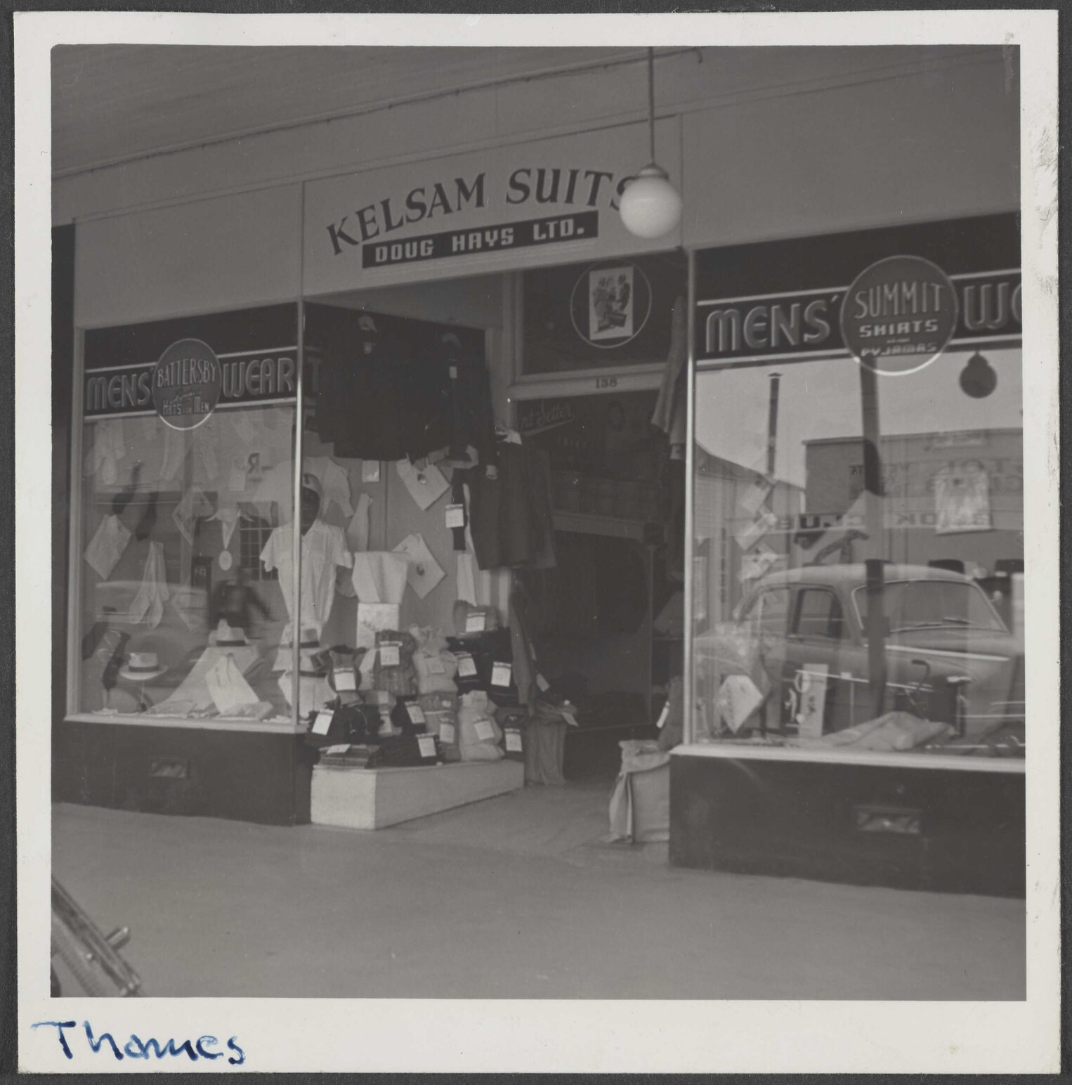 Doug Hays Ltd storefront, Thames