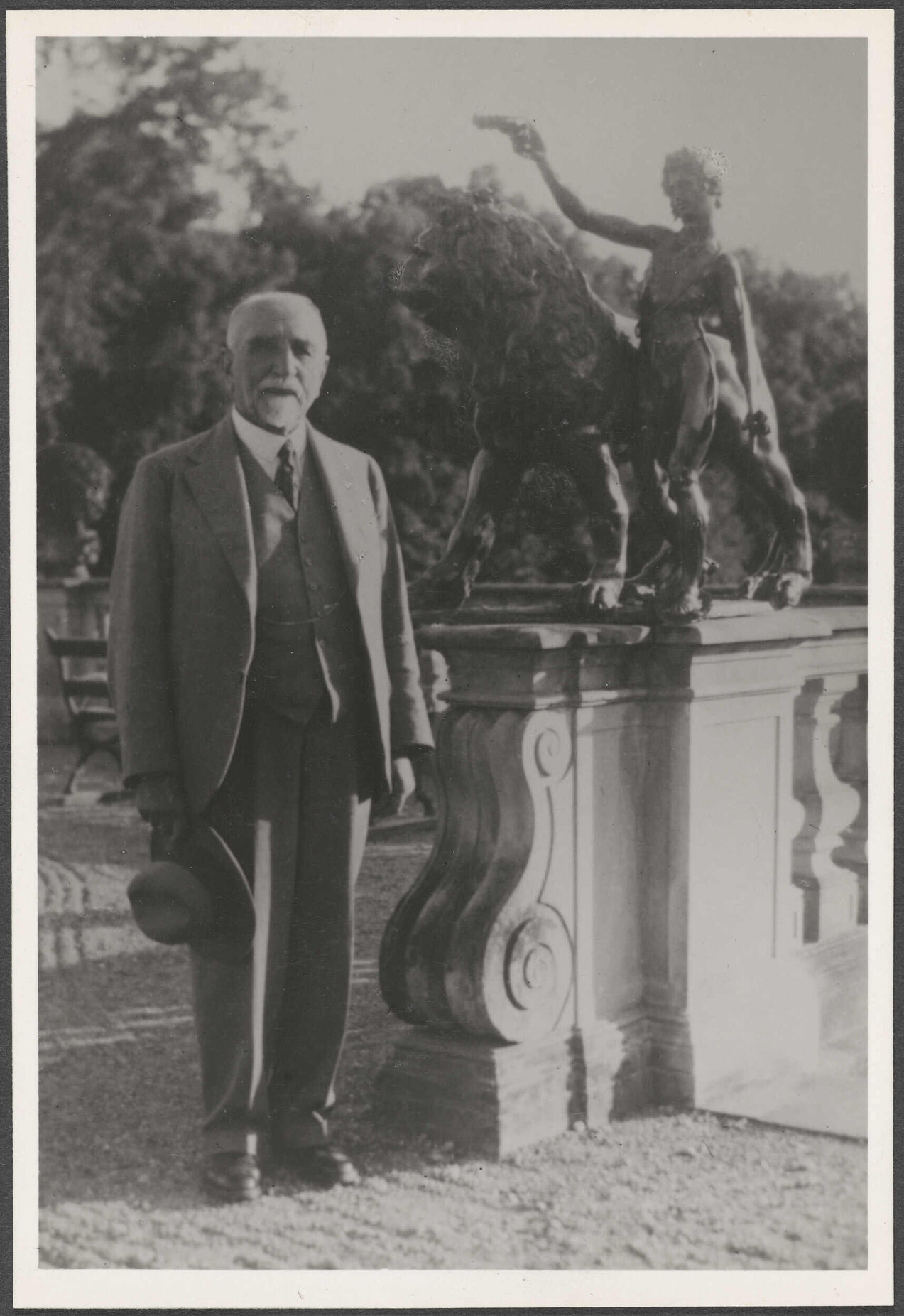 Willi Fels at Drottningholm Castle, Stockholm, 1935