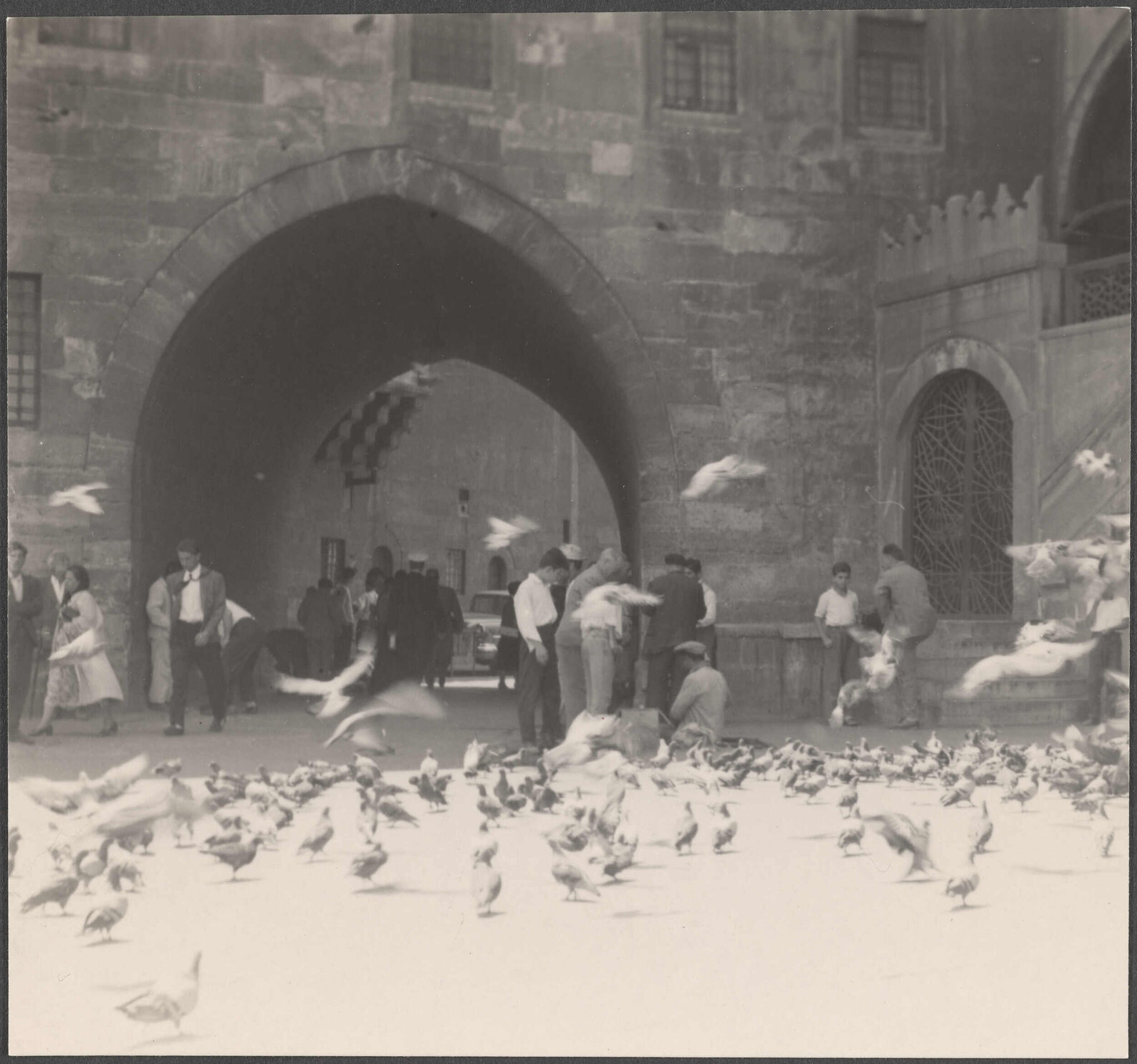 Forecourt of the Yeni Cami