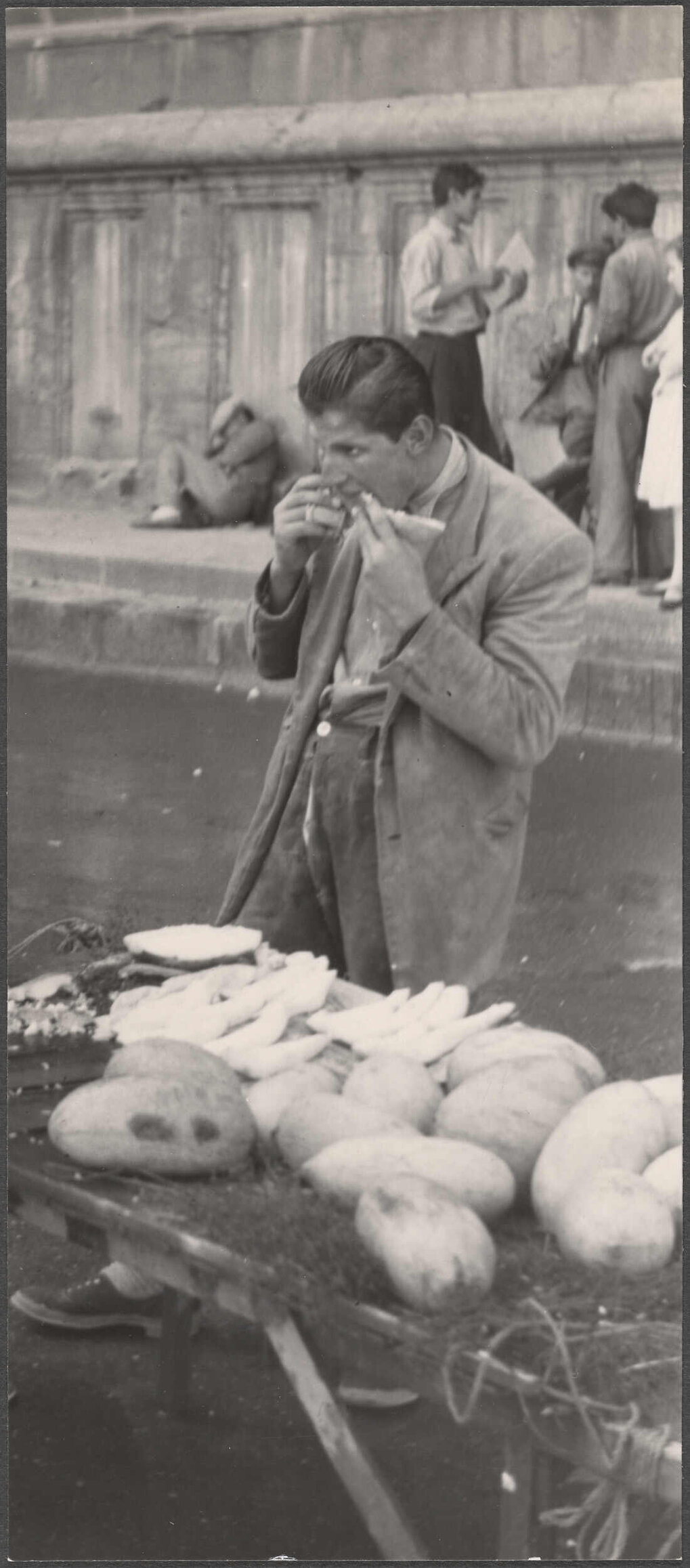 Forecourt of the Yeni Cami
