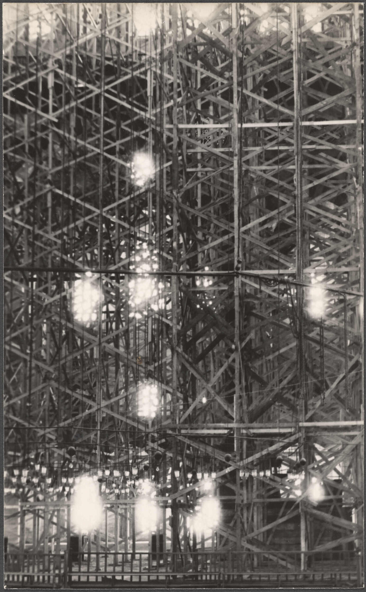 Scaffolding inside the Mosque of Suleymaniye