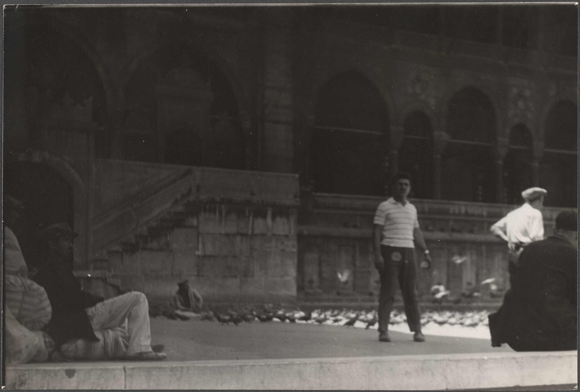 Forecourt of the Yeni Cami