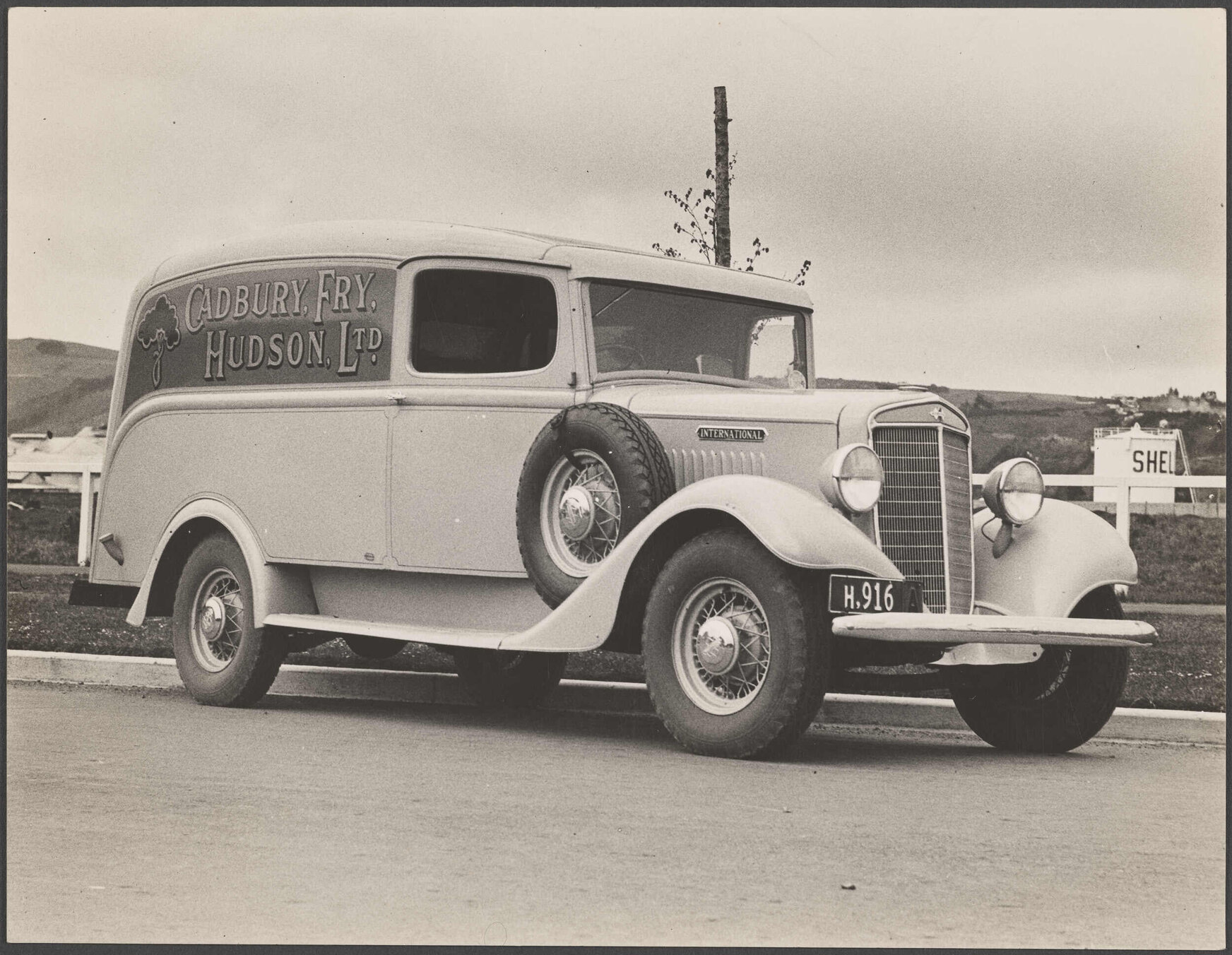 Cadbury Fry Hudson International van