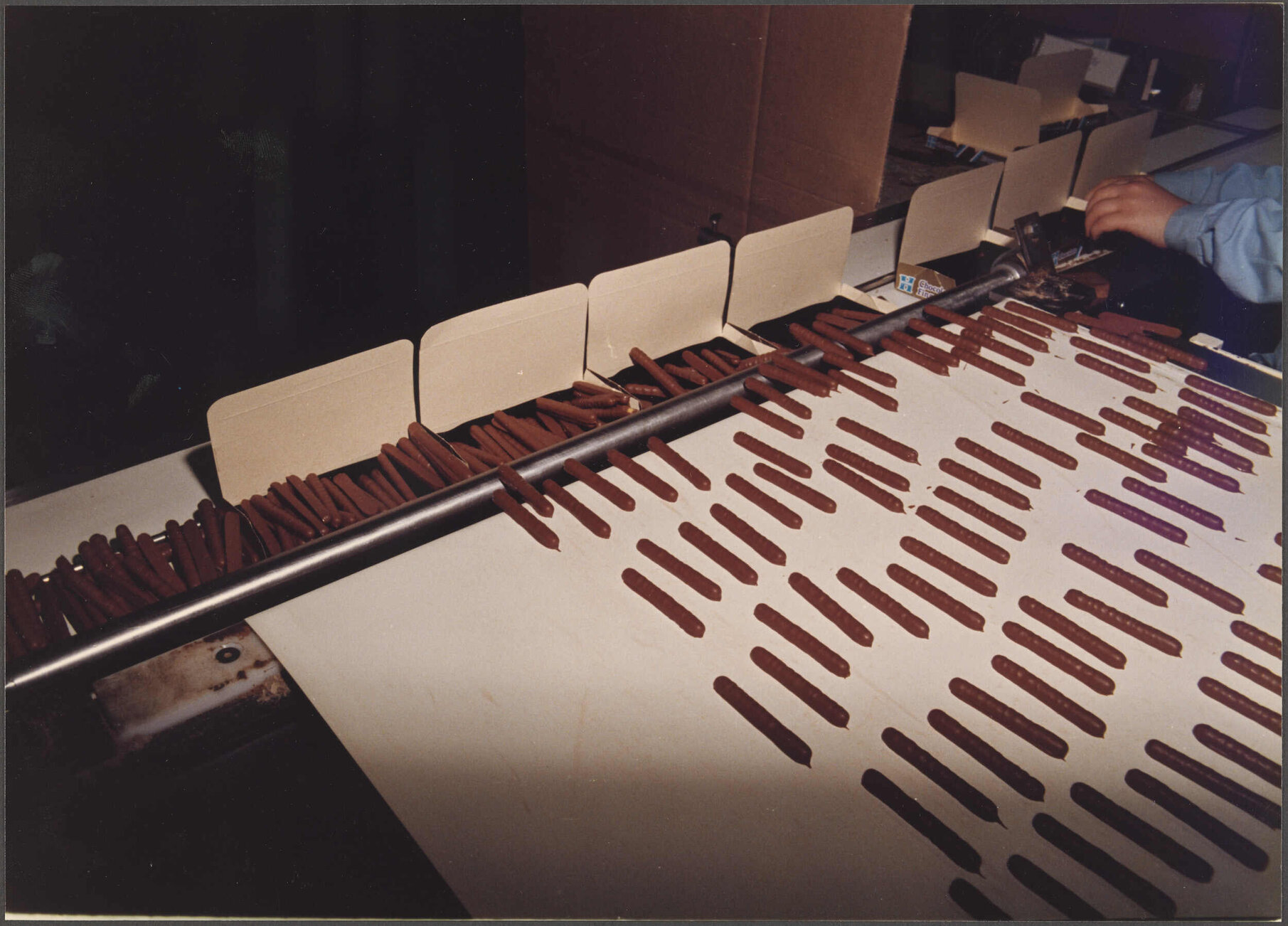 Finger Biscuits. Automatic loading.