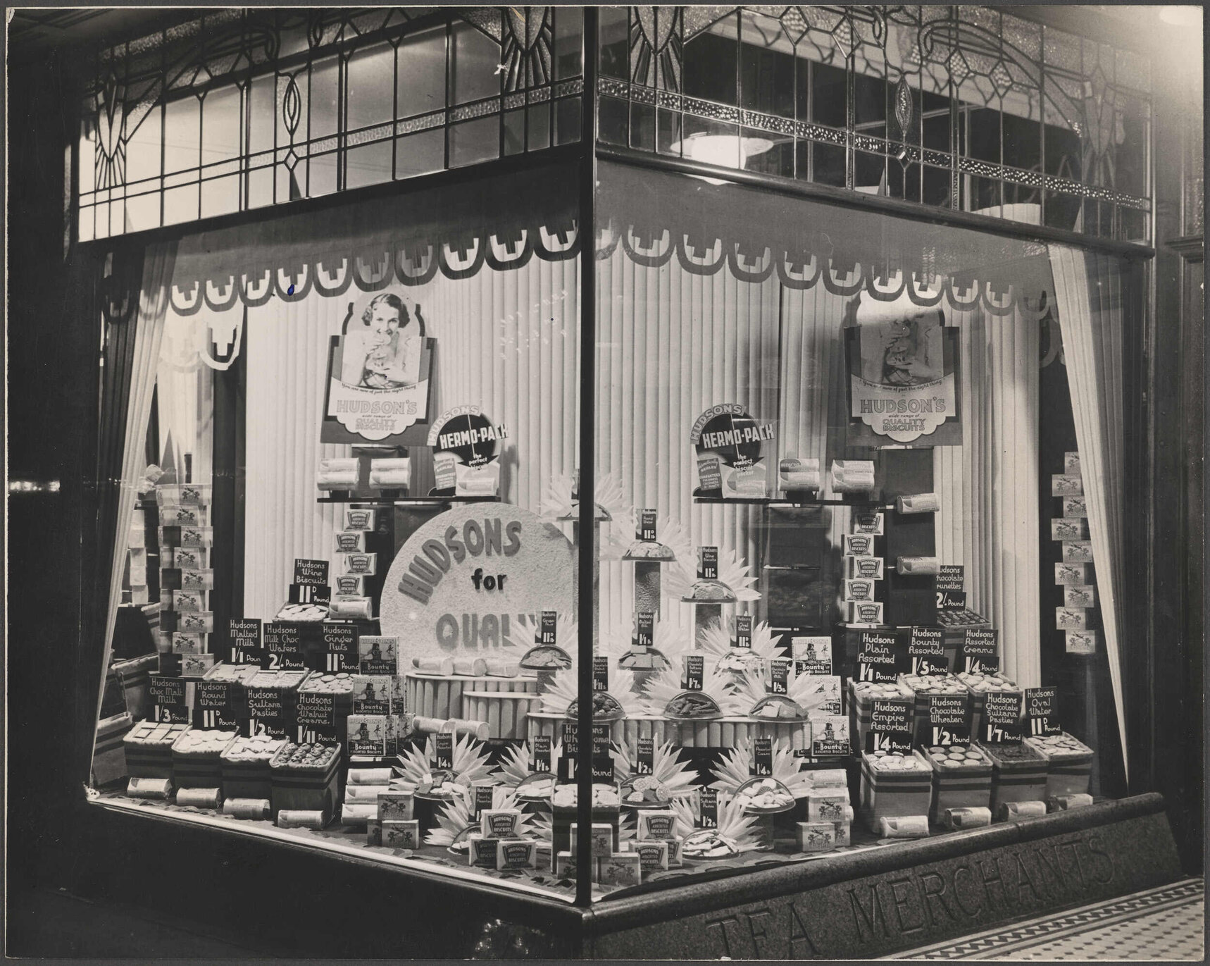 Hudsons biscuits display at Wardells, George Street