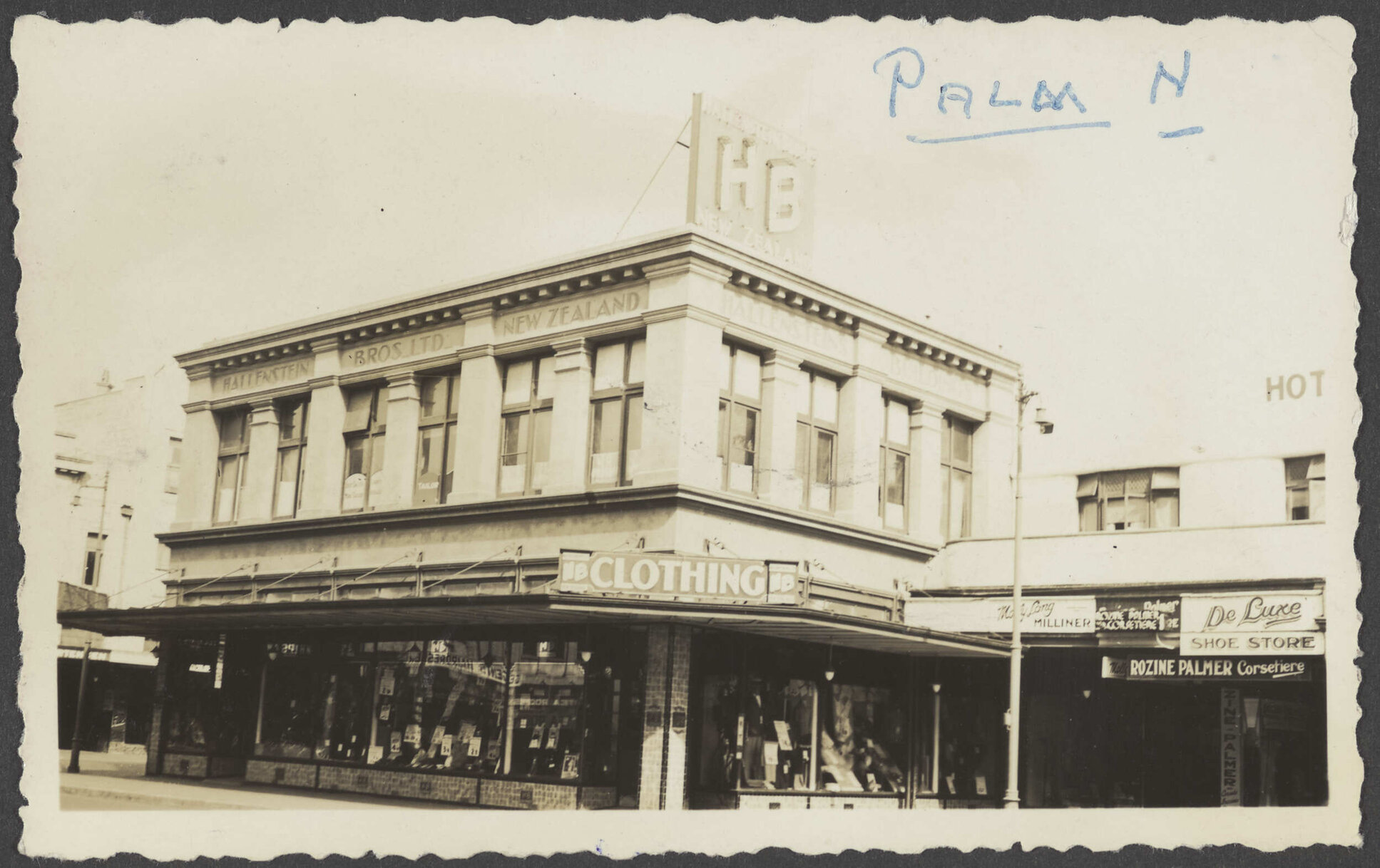 Hallenstein Brothers branch premises, Palmerston North