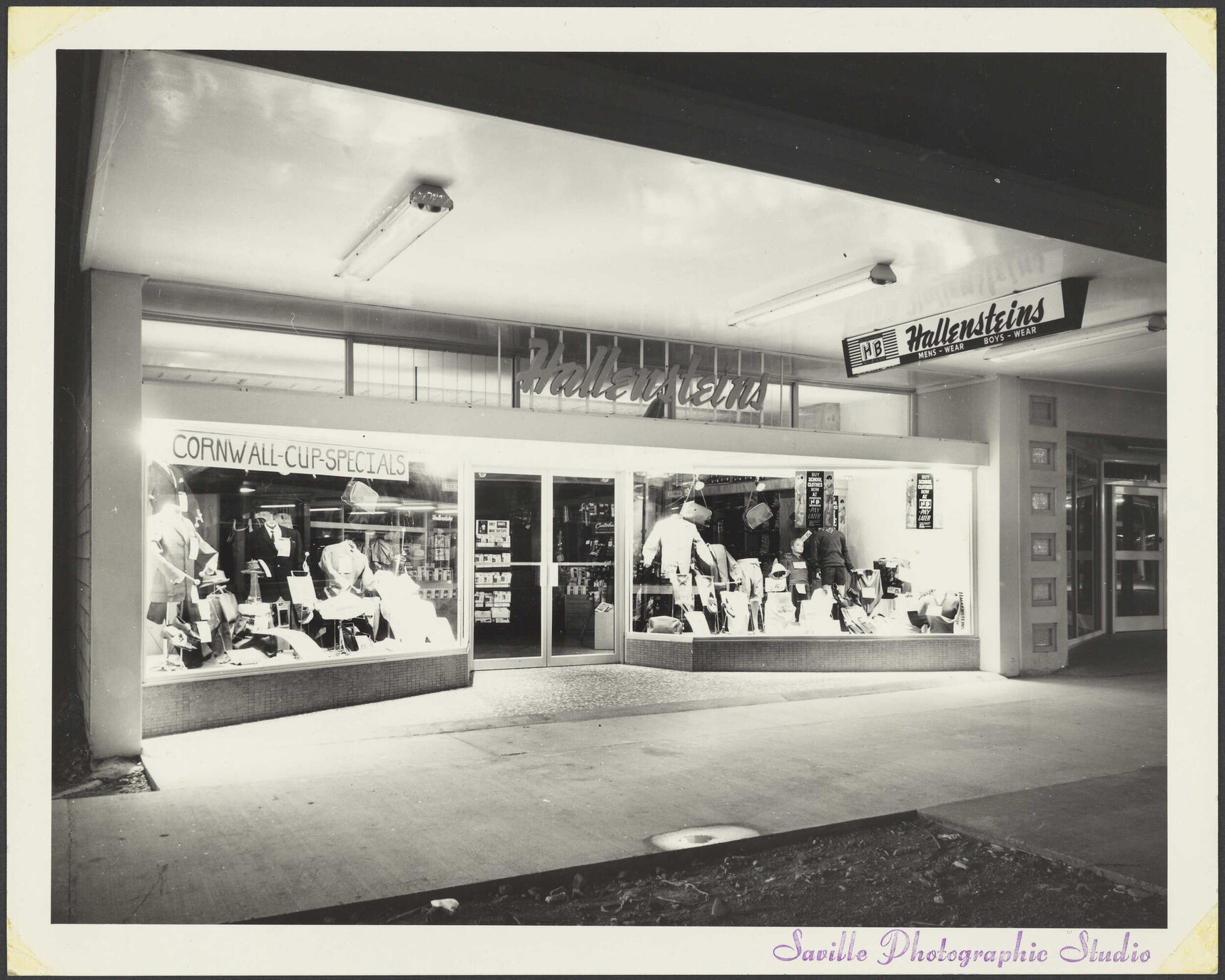 Hallensteins storefront, Porirua, at night