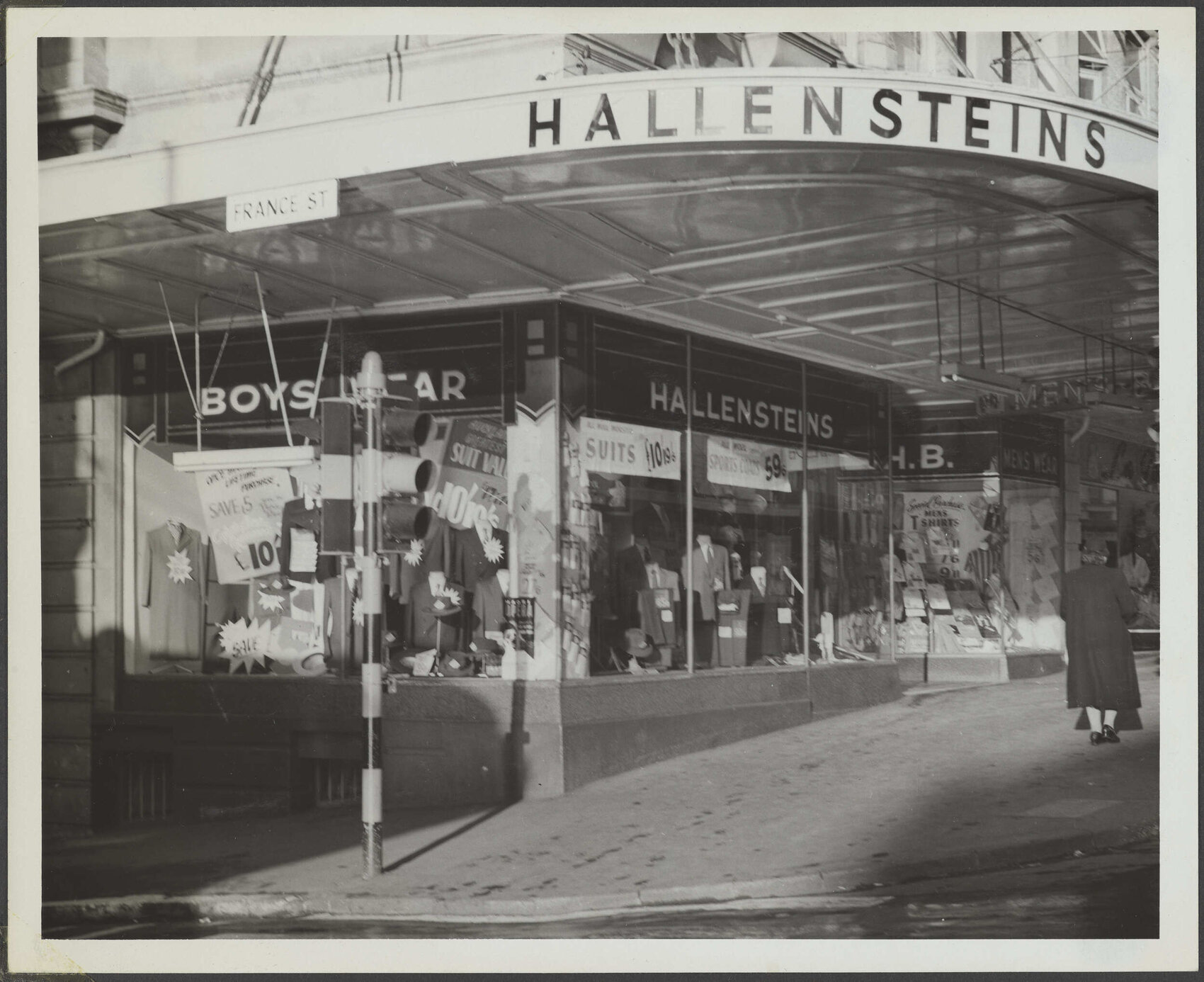 Hallensteins storefront, Newton