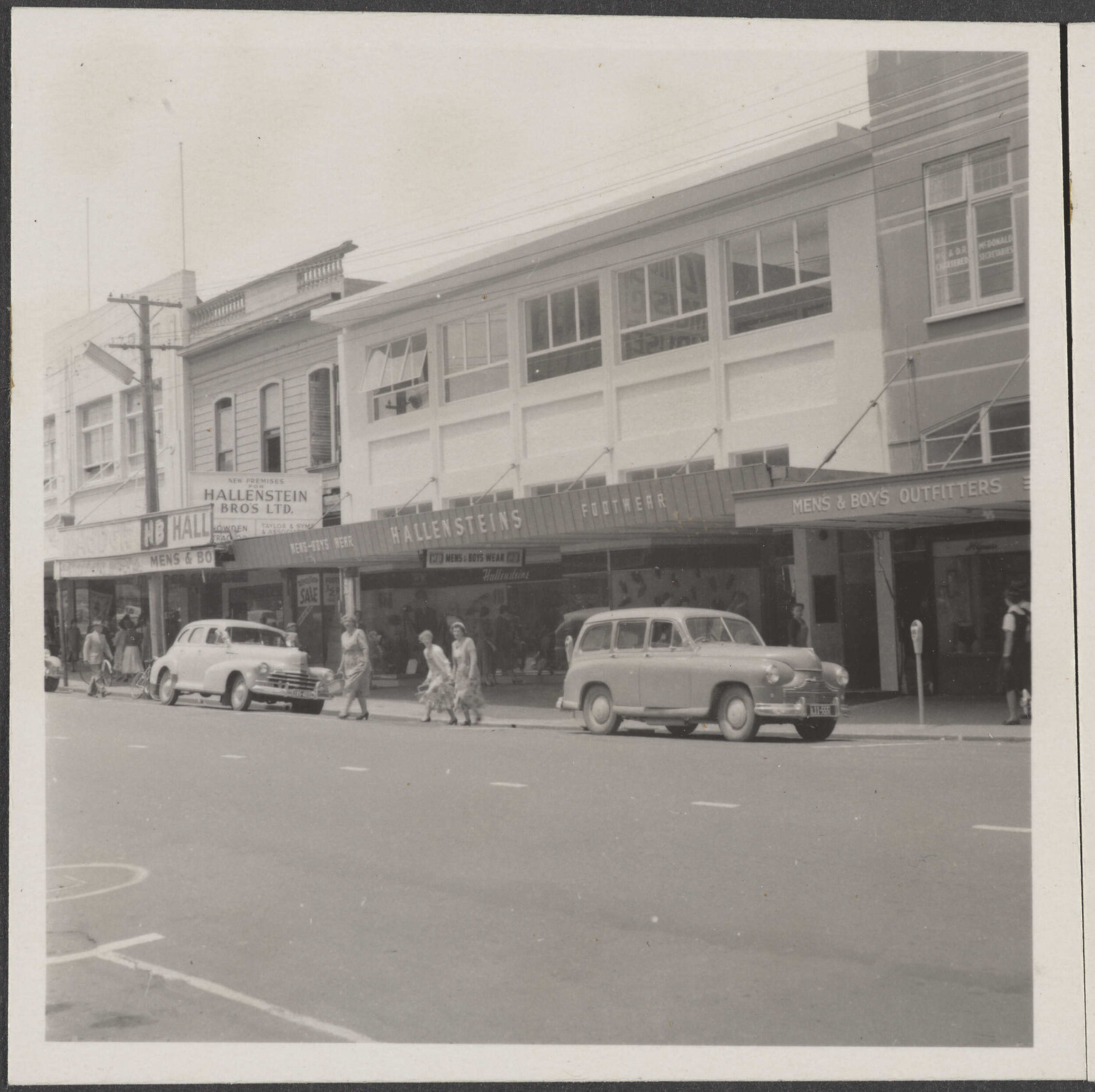 Hallensteins branch premises, New Plymouth