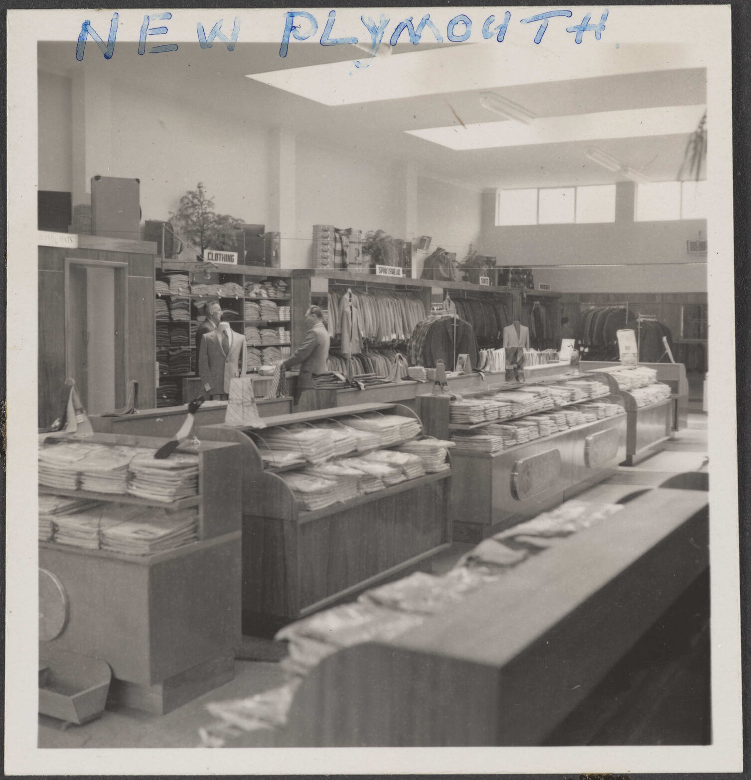 Hallensteins store interior, New Plymouth