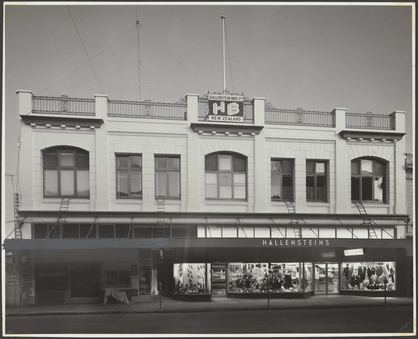Hallensteins Building, Nelson