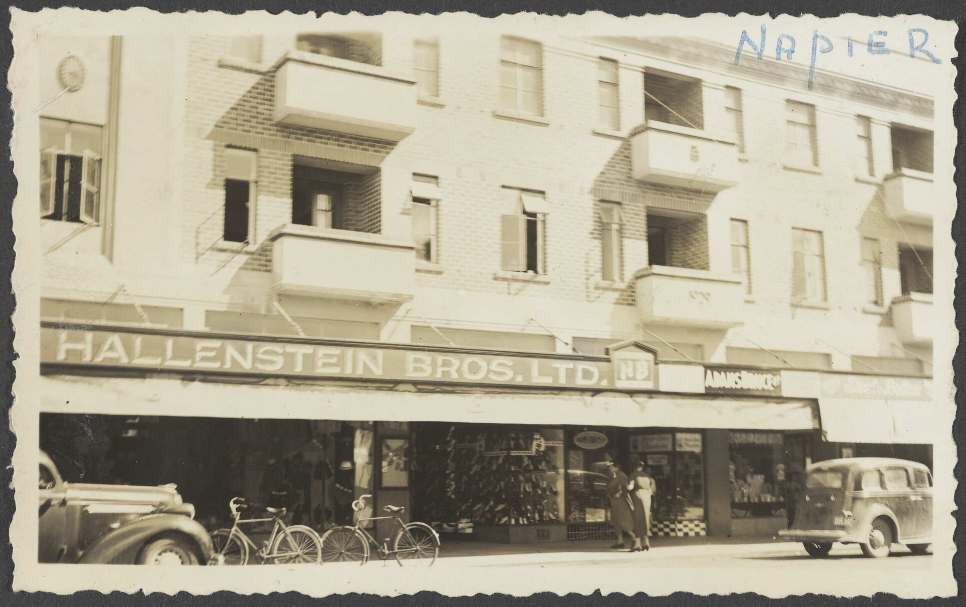 Hallenstein Brothers branch premises, Napier