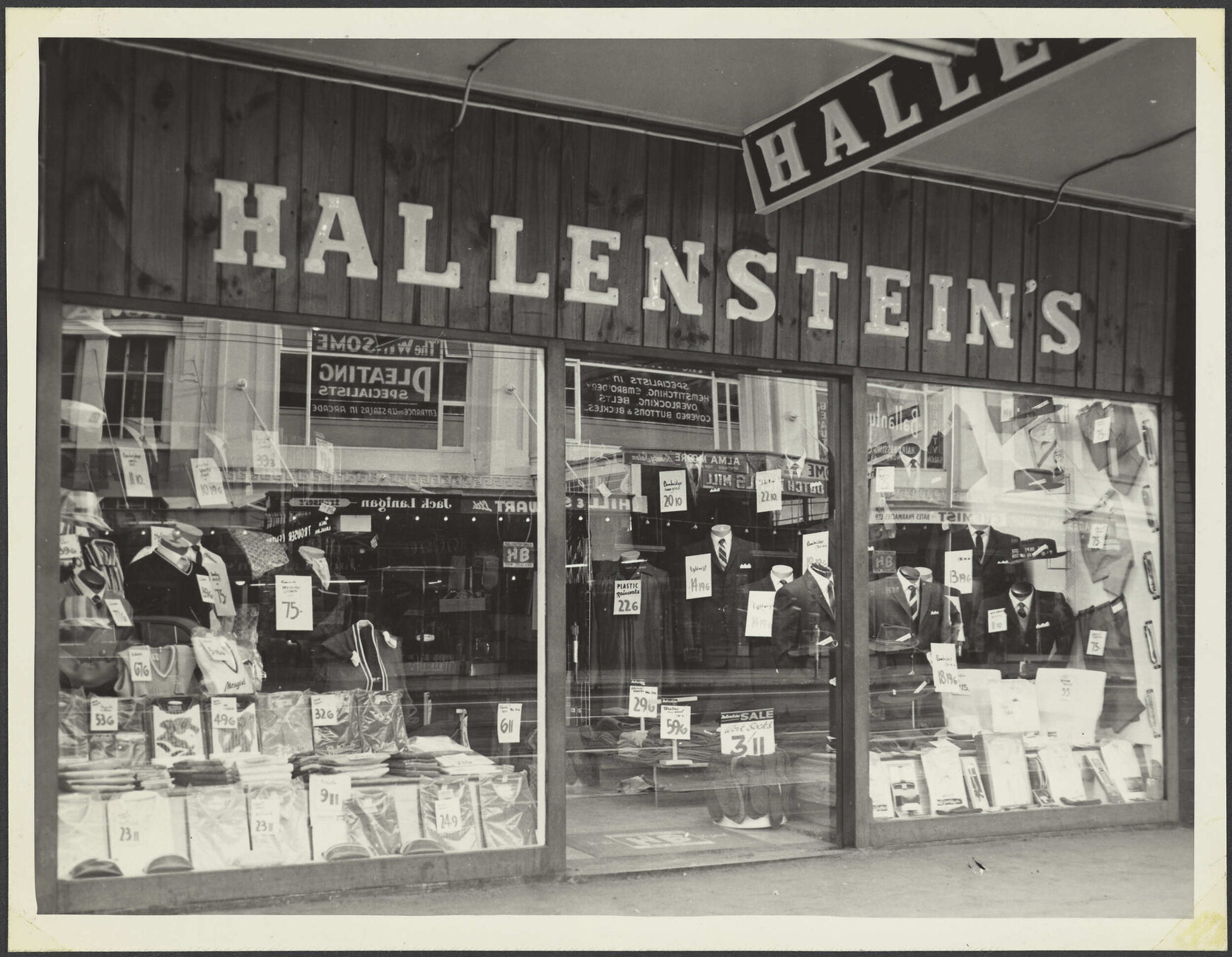 Hallensteins storefront, Karangahape Road