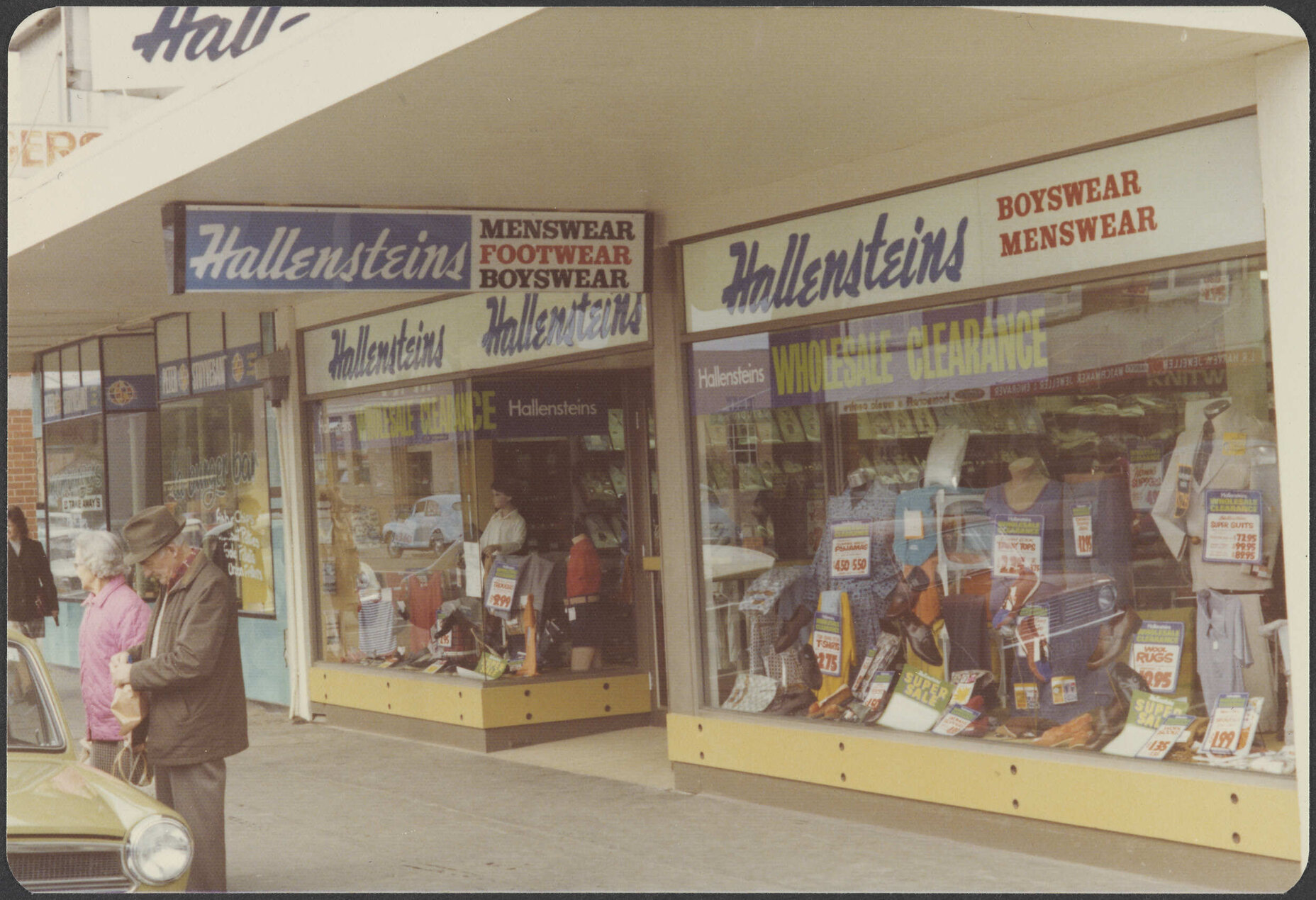 Hallensteins storefront [Lower Hutt?]