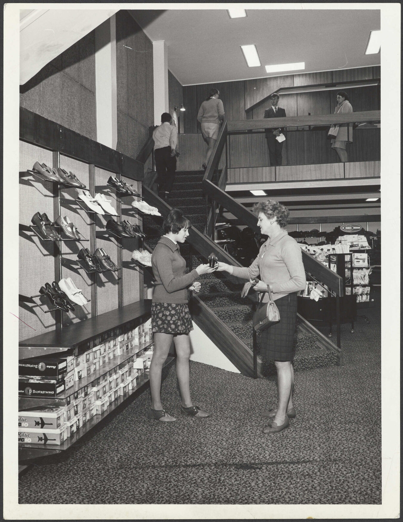 Hallensteins store interior, Hamilton