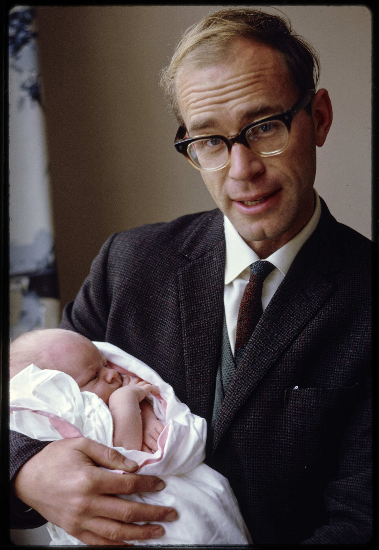 Murray Hanan with his son David, 12 days old