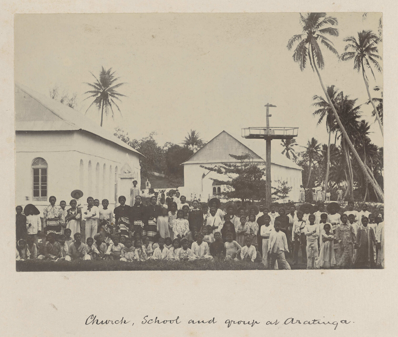 Church, school and group at Aratinga