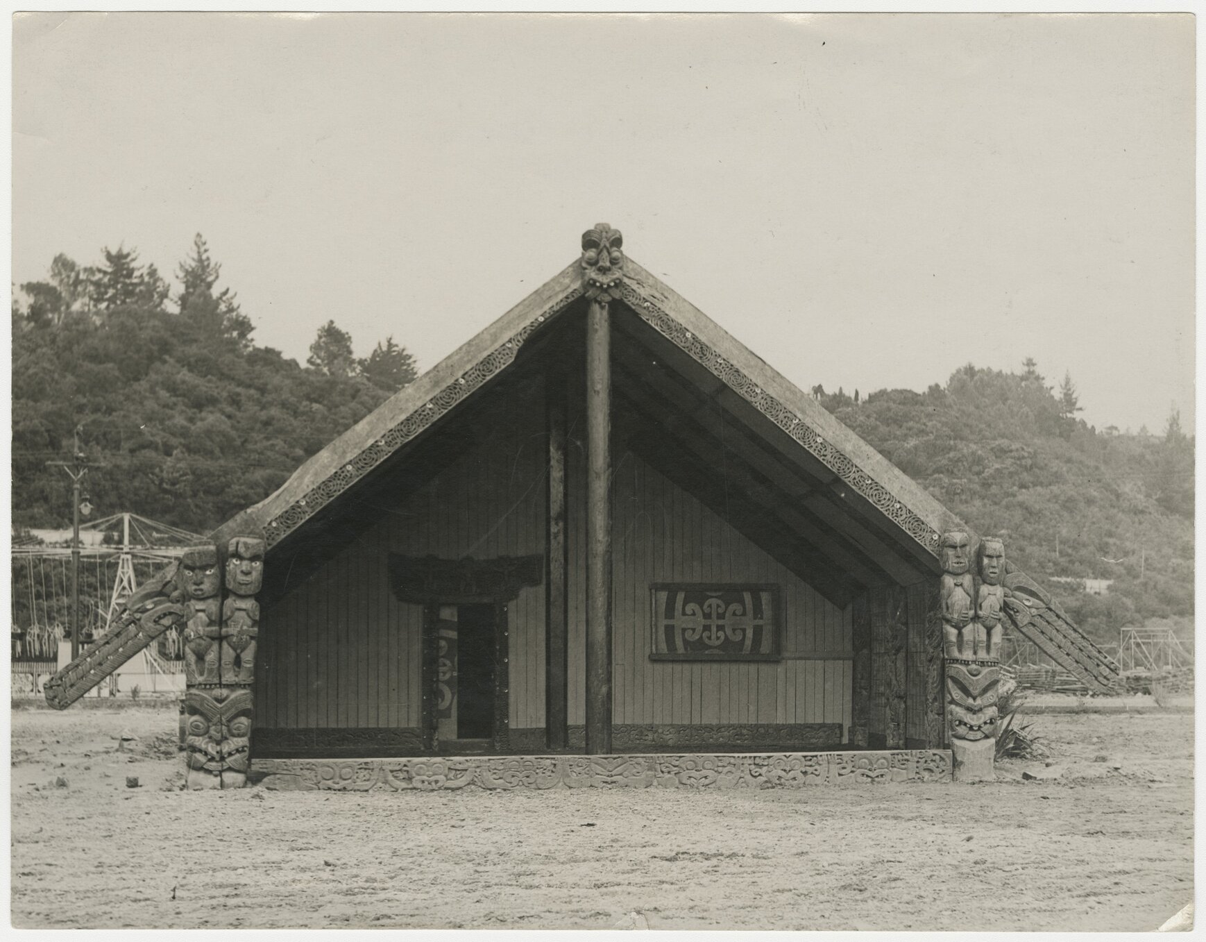 Mataatua, New Zealand and South Seas Exhibition, Dunedin