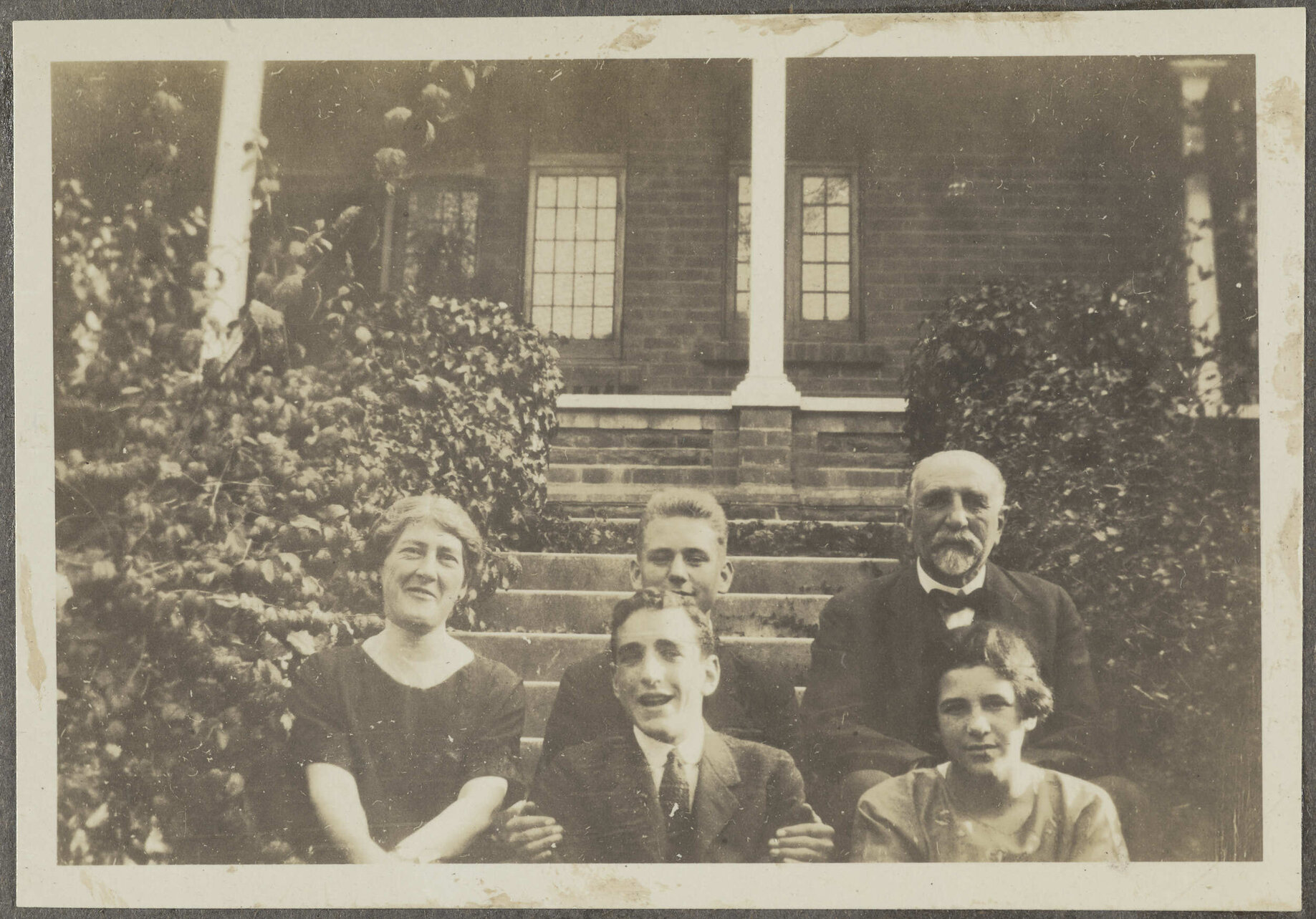 Willi Fels, Charles and Lesley Brasch and two unidentified people