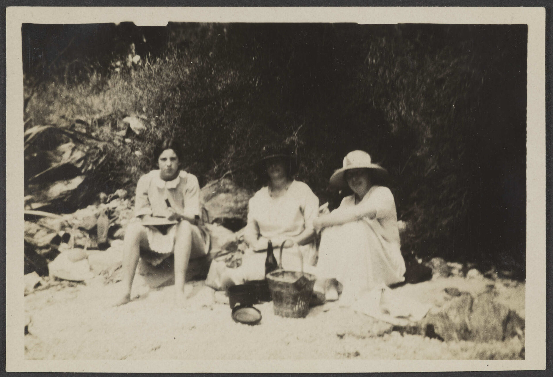 Lesley Brasch and two unidentified women