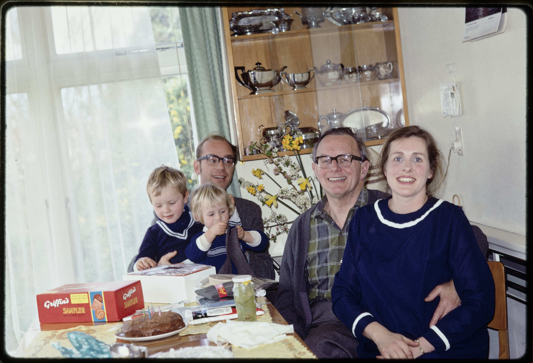 Hanan family group at 108 Highgate