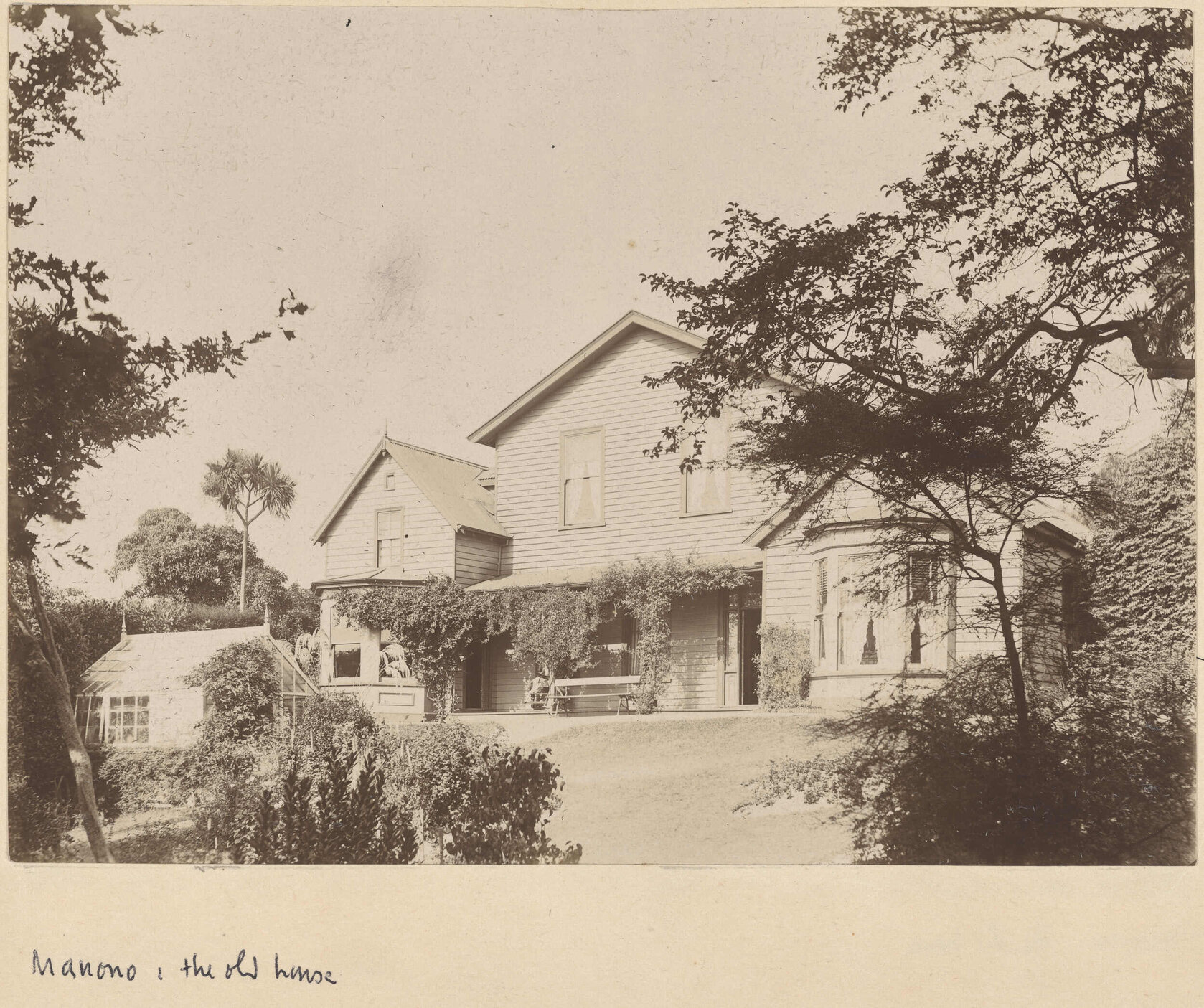 Manono: the old house